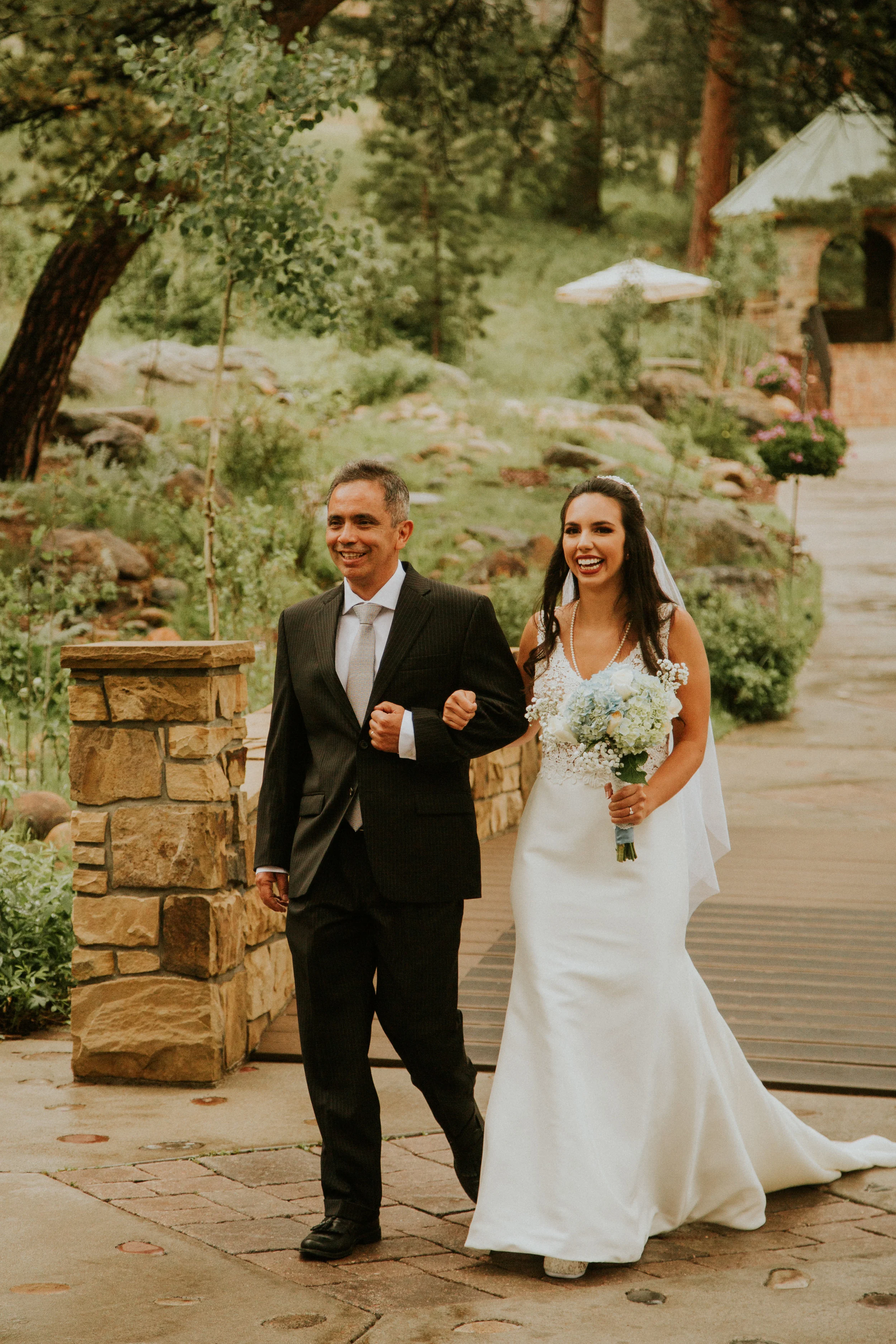 estes park della terra wedding photography eleveneleven films