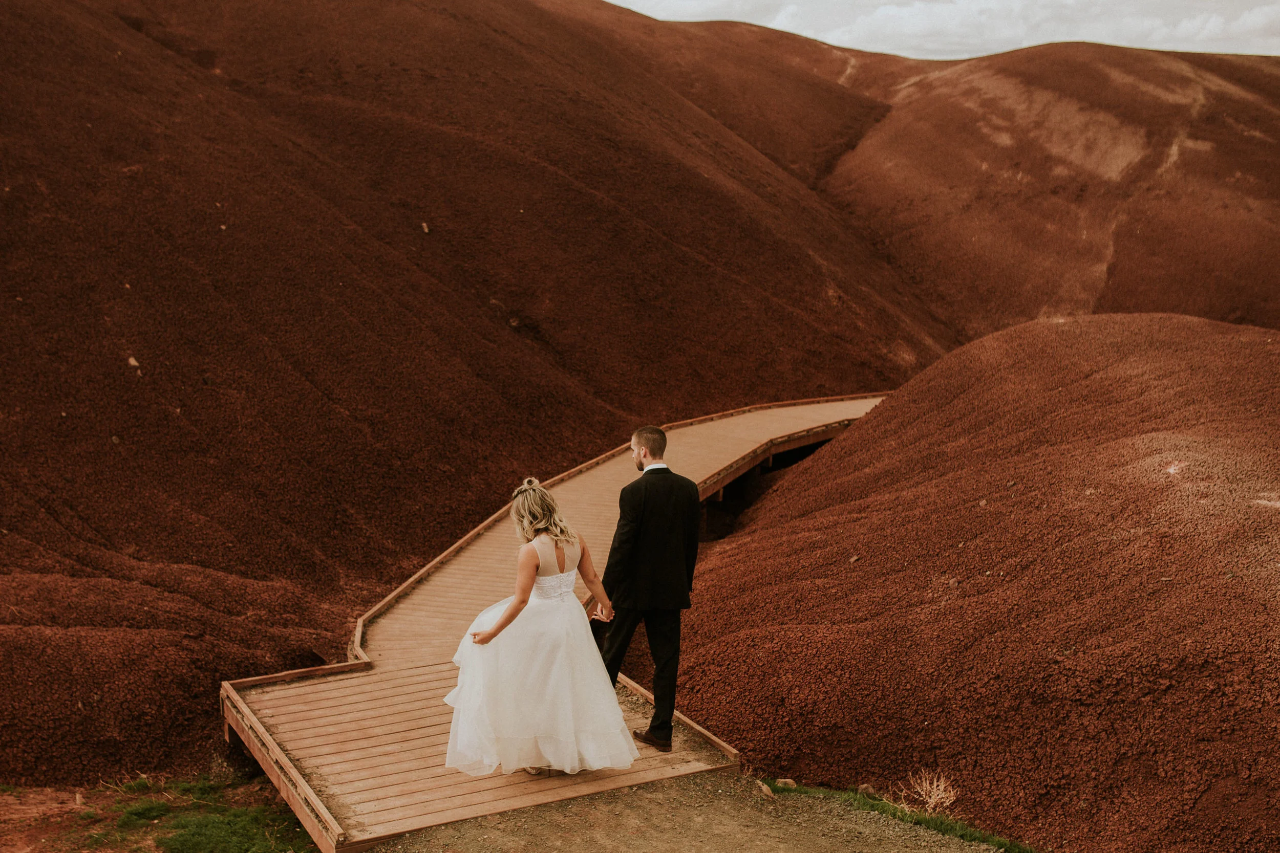 painted hills elopement photography by BreeAnna Lasher Seattle elopement Photography