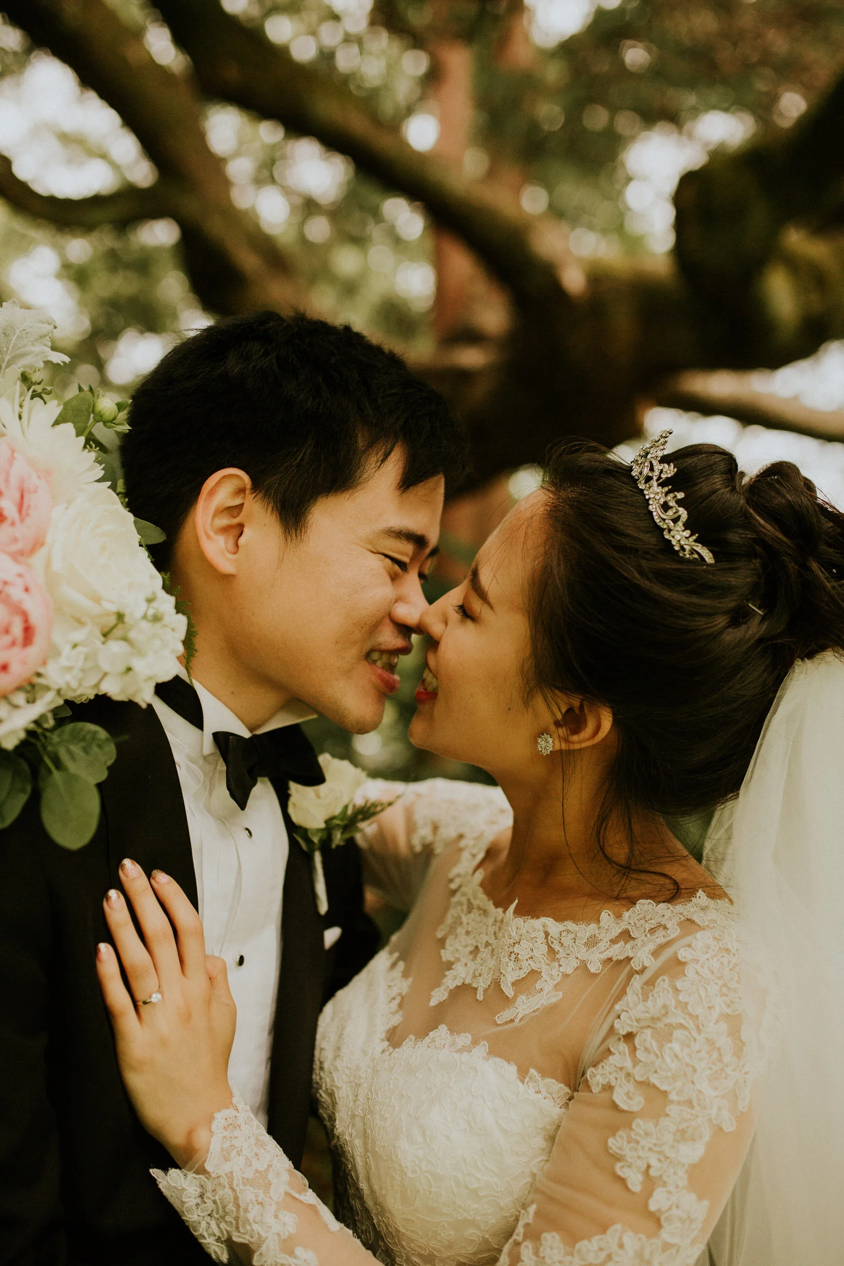 Pnw elopement photographer - pnw wedding photographer - pnw intimate wedding - Seattle elopement photographer - Seattle intimate wedding photographer - Seattle Kerry park elopement - Seattle parson’s gardens elopement - asian wedding - olympic natio…