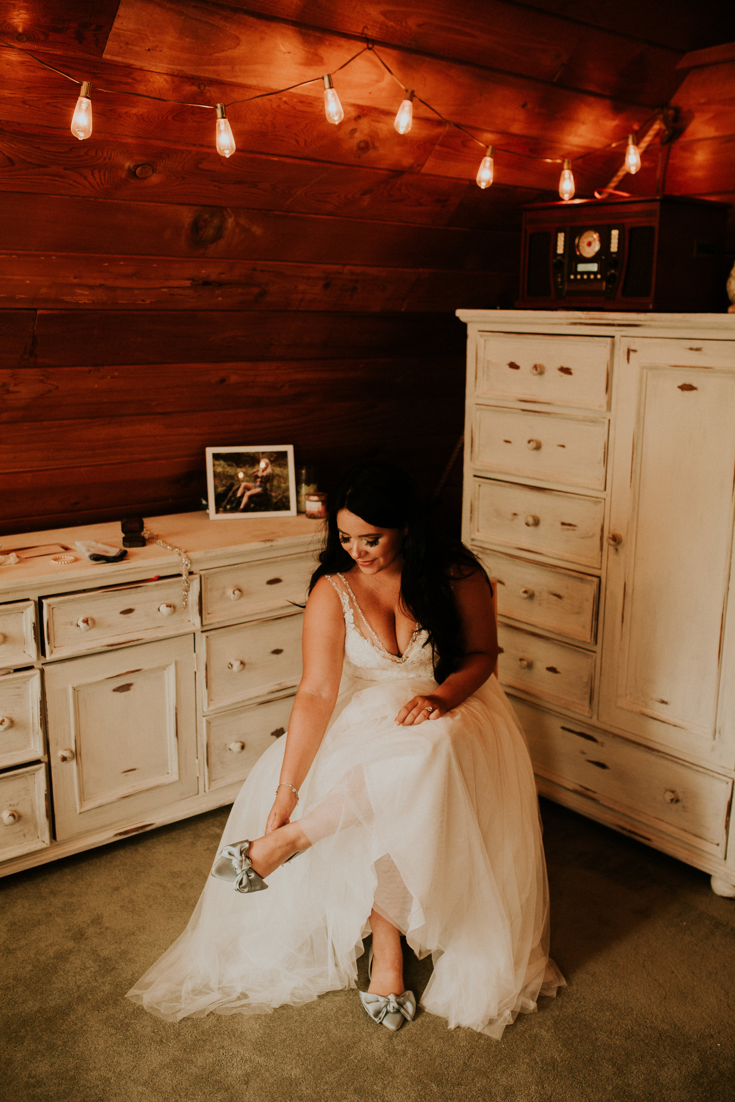 Pnw elopement photographer - pnw wedding photographer - pnw intimate wedding - Seattle elopement photographer - Seattle intimate wedding photographer - Seattle Kerry park elopement - Seattle parson’s gardens elopement - asian wedding - olympic natio…