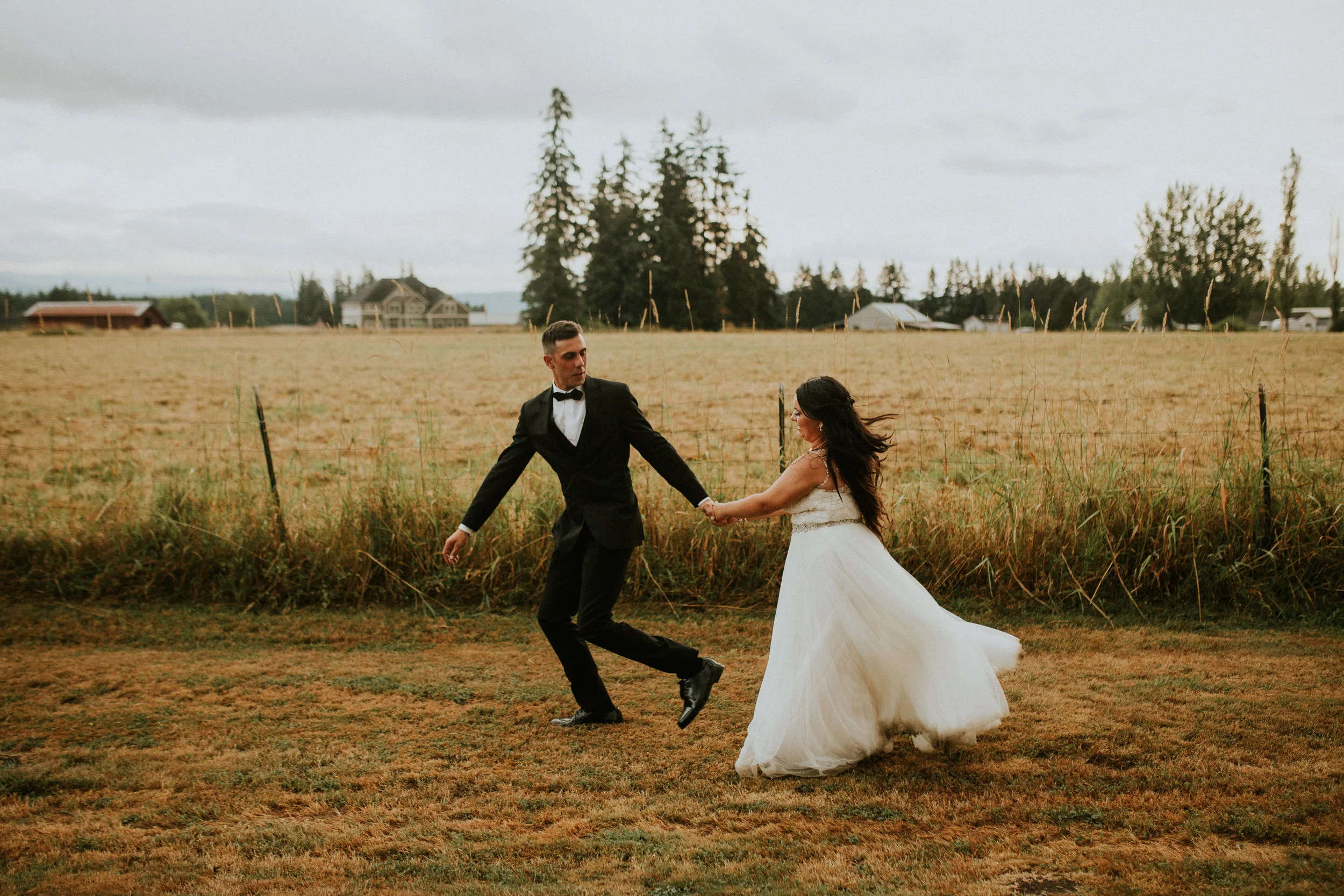 Pnw elopement photographer - pnw wedding photographer - pnw intimate wedding - Seattle elopement photographer - Seattle intimate wedding photographer - Seattle Kerry park elopement - Seattle parson’s gardens elopement - asian wedding - olympic natio…
