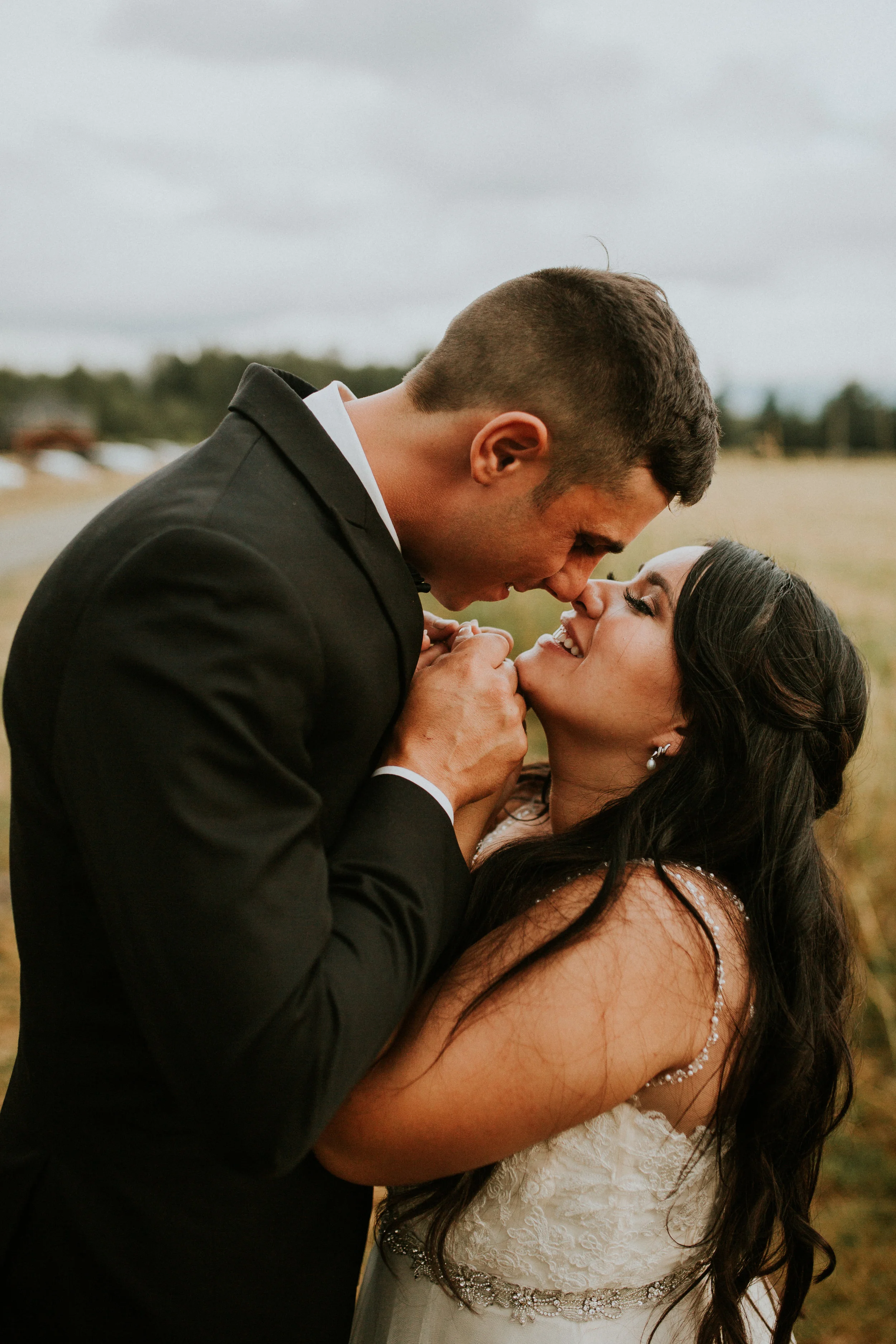 Pnw elopement photographer, - pnw wedding photographer - pnw intimate wedding - Seattle elopement photographer - Seattle intimate wedding photographer - Seattle Kerry park elopement - Seattle parson’s gardens elopement - asian wedding - olympic nati…