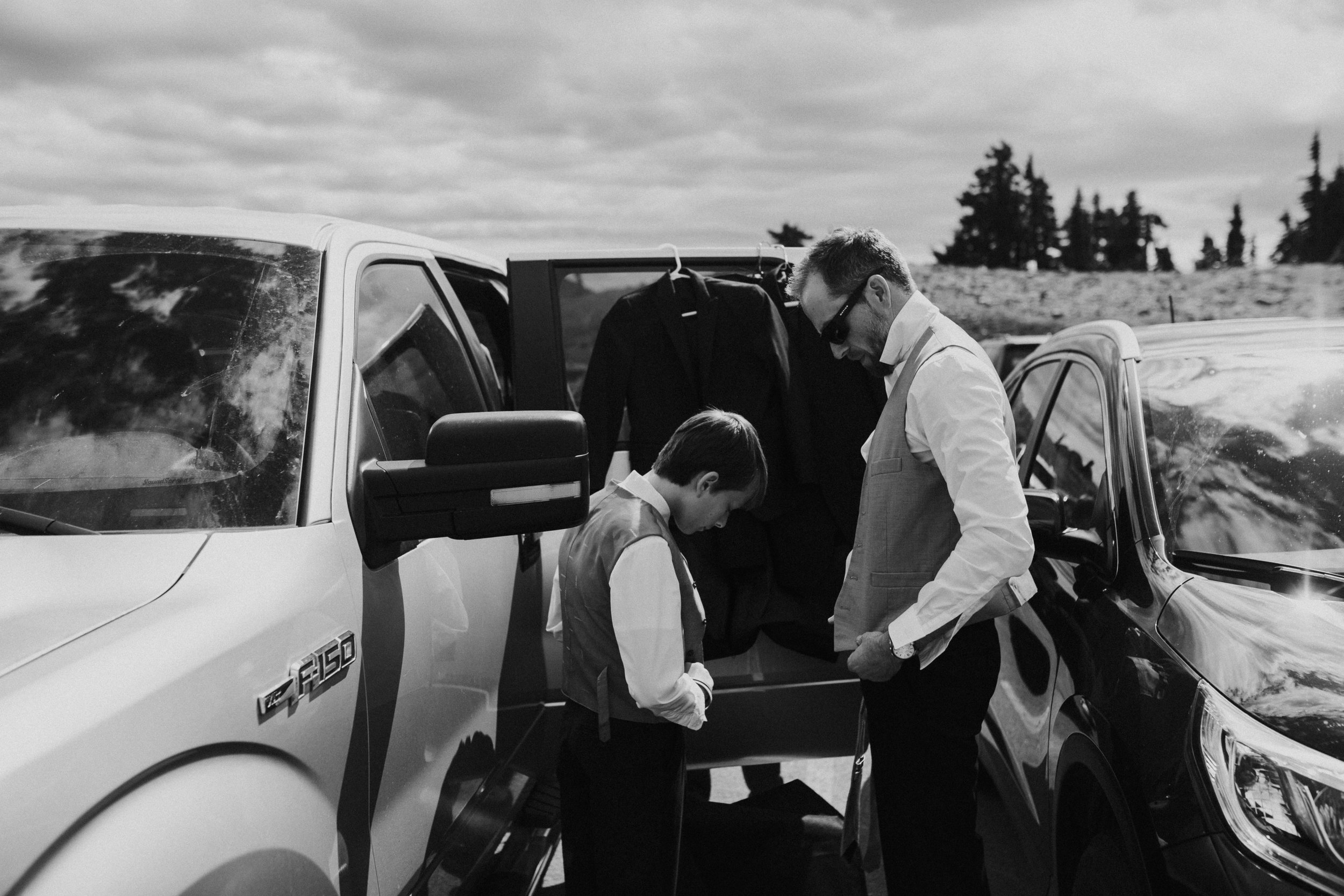 Yosemite Anniversary Session -yosemite Couple’s Session - Yosemite Wedding Photographer - Yosemite Couple’s Photographer - California Intimate Wedding Photographer - Seattle Elopement Photographer - Olympic National Park Wedding Photographer - Ruby …