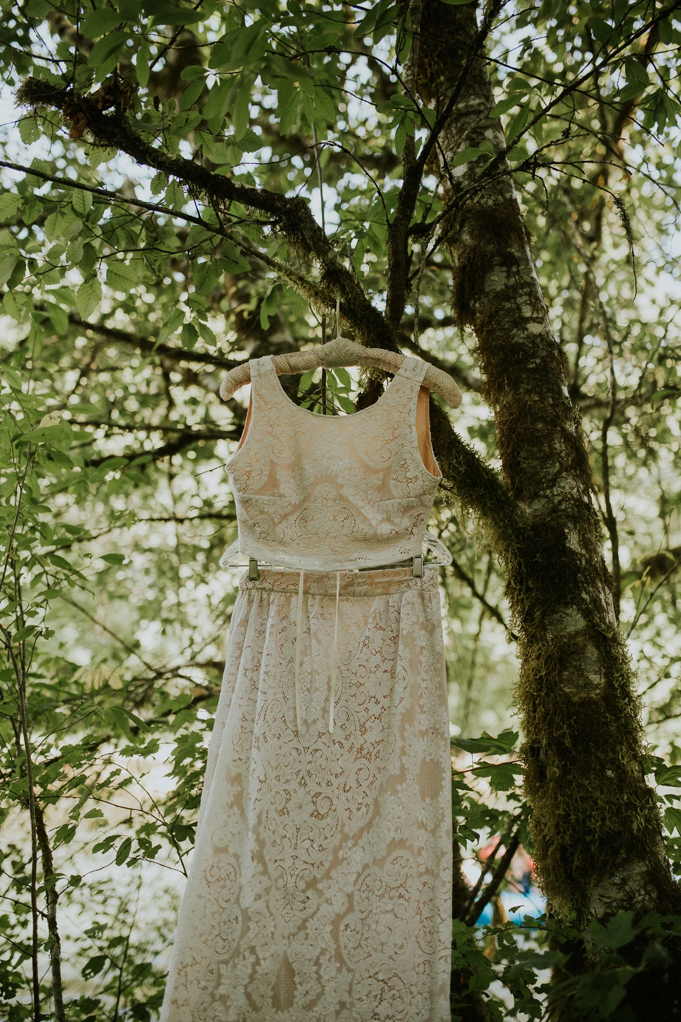 Pnw elopement photographer, pnw wedding photographer, pnw intimate wedding, Seattle elopement photographer, oregon intimate wedding photographer, Eugene Oregon elopement, Seattle parson’s gardens elopement, painted hills elopement, olympic national park wedding photographer, Washington intimate wedding photographer, Washington elopement photographer, ruby beach wedding photographer, Tacoma wedding photographer