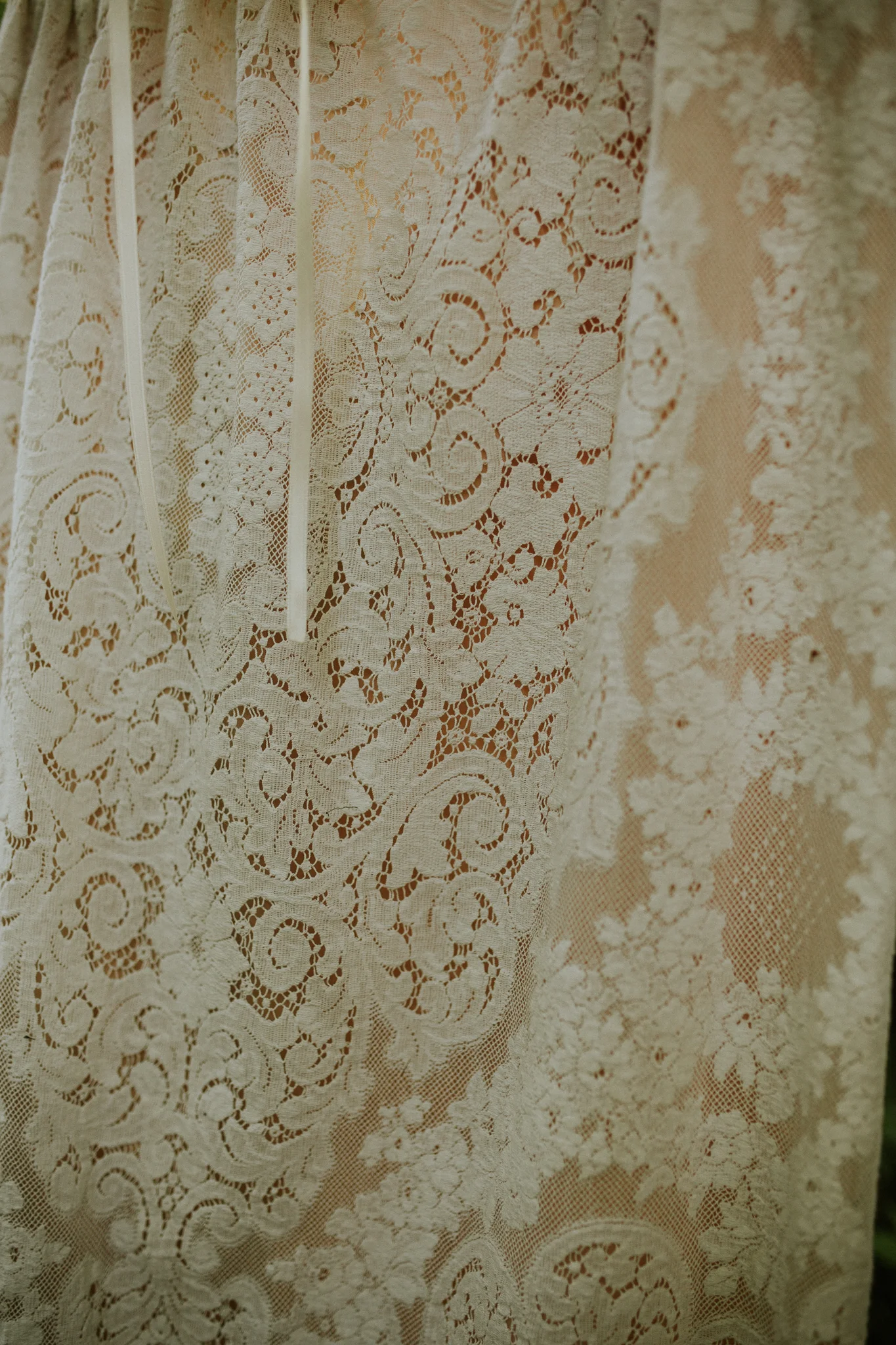 Pnw elopement photographer, pnw wedding photographer, pnw intimate wedding, Seattle elopement photographer, oregon intimate wedding photographer, Eugene Oregon elopement, Seattle parson’s gardens elopement, painted hills elopement, olympic national …