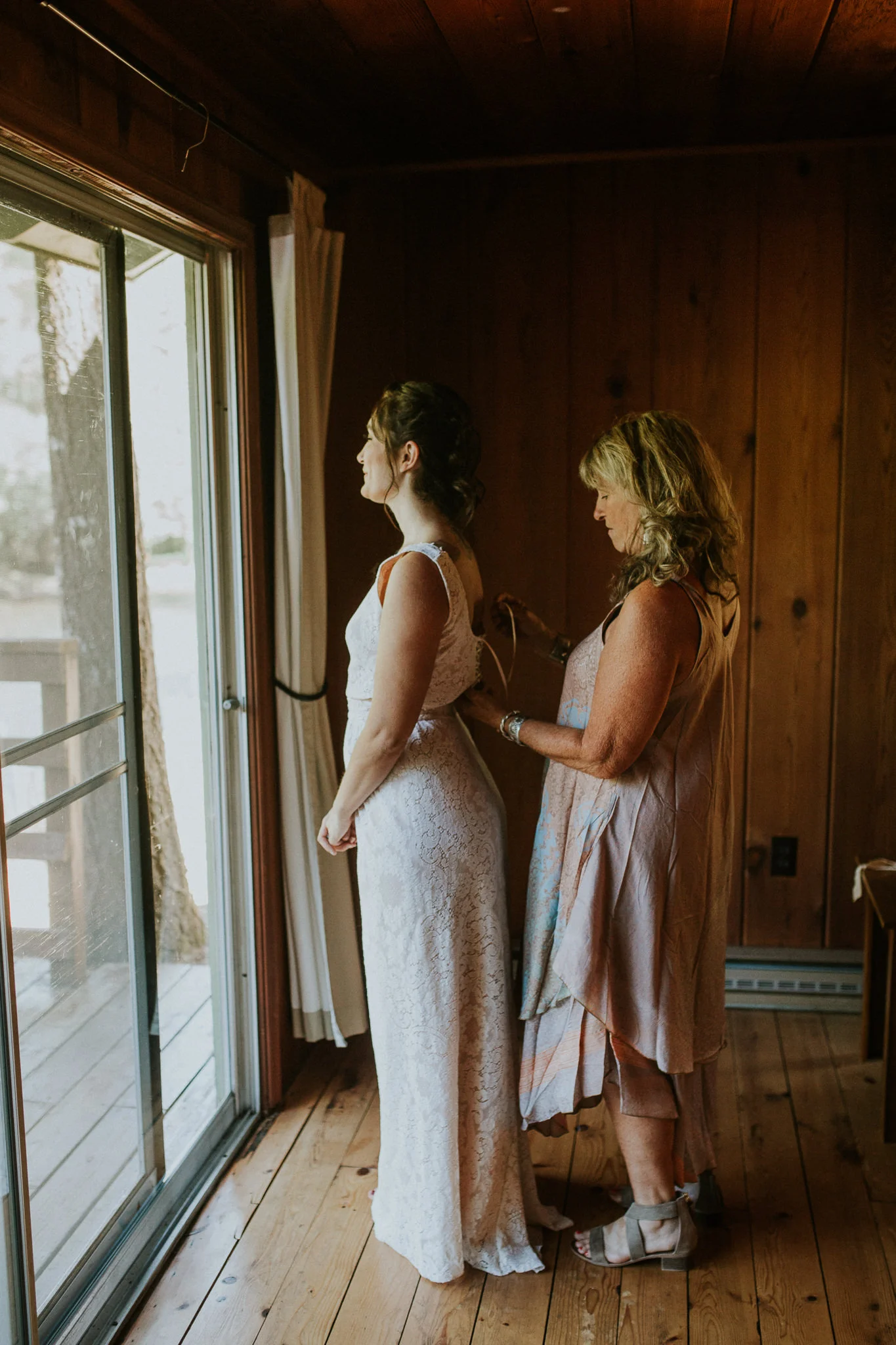 Portland elopement photographers, Oregon wedding photographers, Oregon intimate wedding, Seattle elopement photographers, oregon intimate wedding photographers, Eugene Oregon elopement, Seattle parson’s gardens elopement, painted hills elopement, ol…