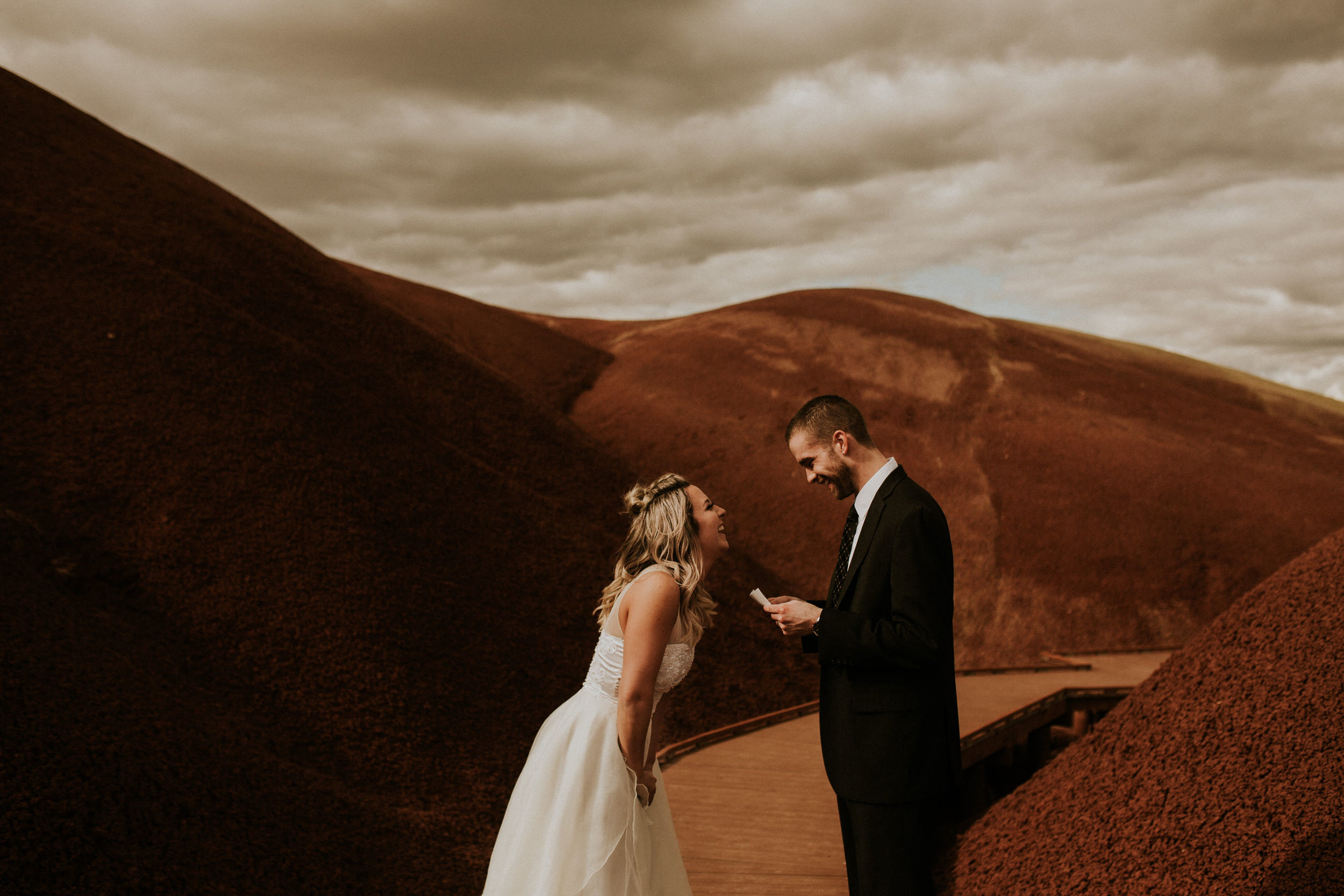 Painted-hills-elopement-photographer-170.jpg