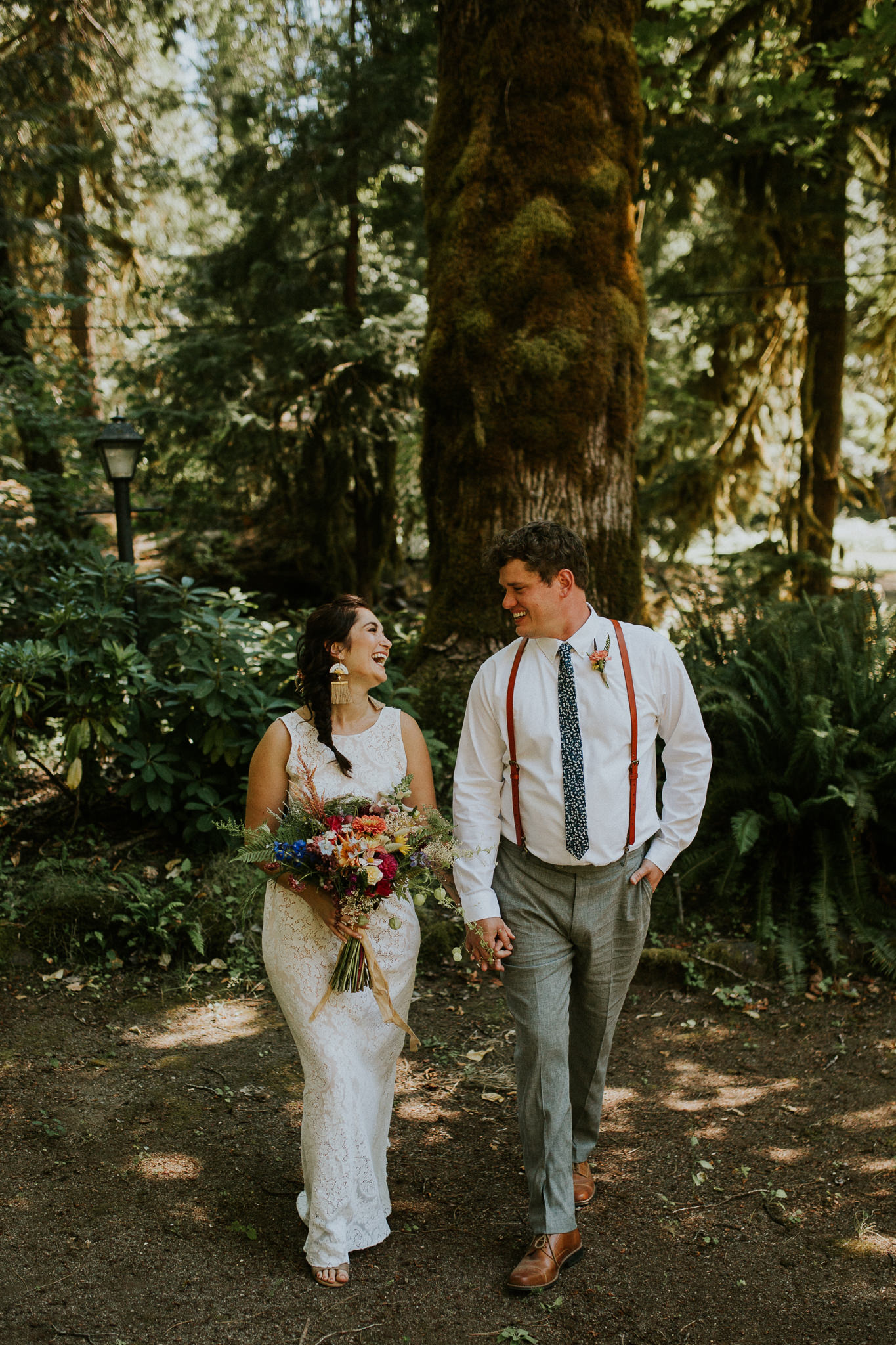 Pnw elopement photographer, pnw wedding photographer, pnw intimate wedding, Seattle elopement photographer, oregon intimate wedding photographer, Eugene Oregon elopement, Seattle parson’s gardens elopement, painted hills elopement, olympic national …