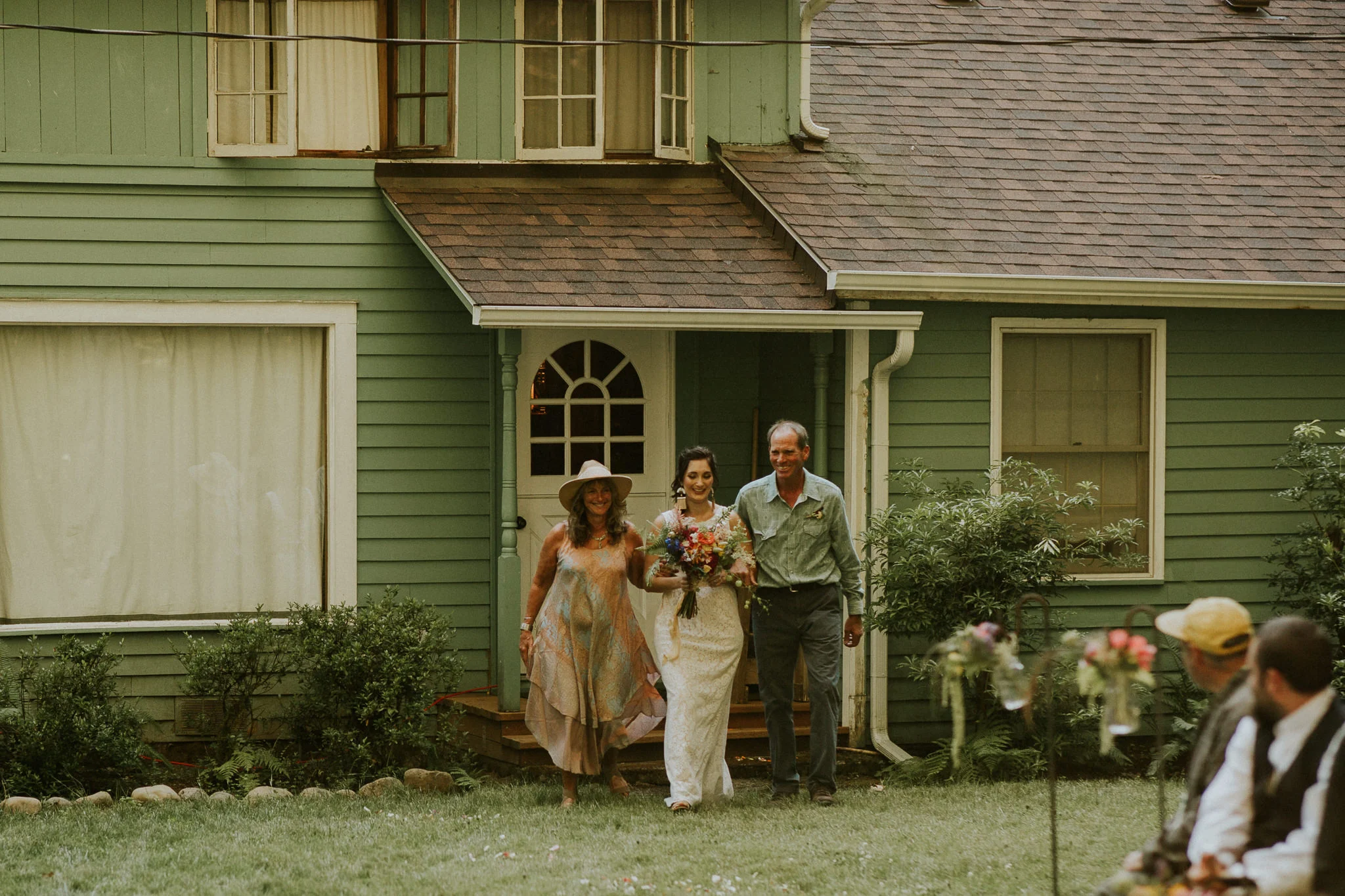 mackenzie river stone bridge cottages, Pnw elopement photographer, pnw wedding photographer, pnw intimate wedding, Seattle elopement photographer, oregon intimate wedding photographer, Eugene Oregon elopement, Seattle parson’s gardens elopement, pai…