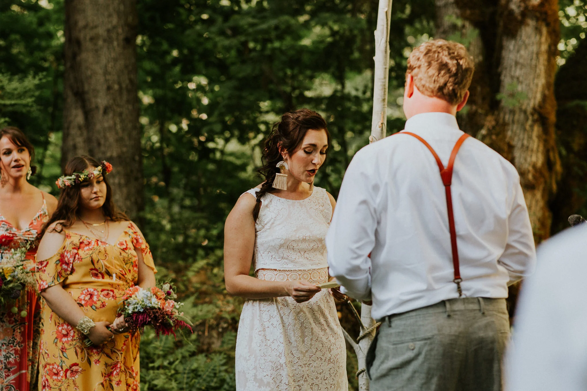 mackenzie river stone bridge cottages, oregon elopement photographers, pnw wedding photographes, pnw intimate weddings, Seattle elopement photographers, oregon intimate wedding photographers, Eugene Oregon elopement, Seattle parson’s gardens elopeme…