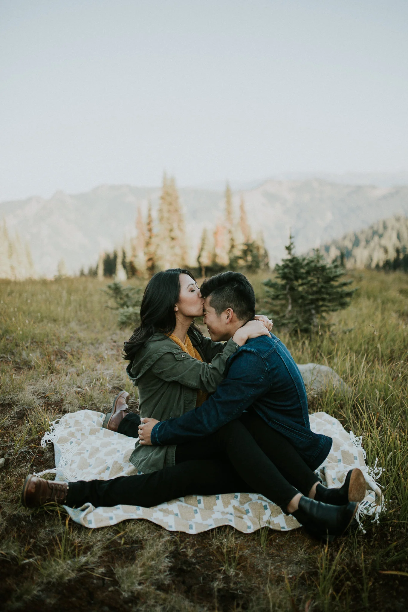 Pnw elopement photographer, pnw wedding photographer, pnw intimate wedding, Seattle elopement photographer, oregon intimate wedding photographer, Eugene Oregon elopement, Seattle parson’s gardens elopement, painted hills elopement, olympic national …