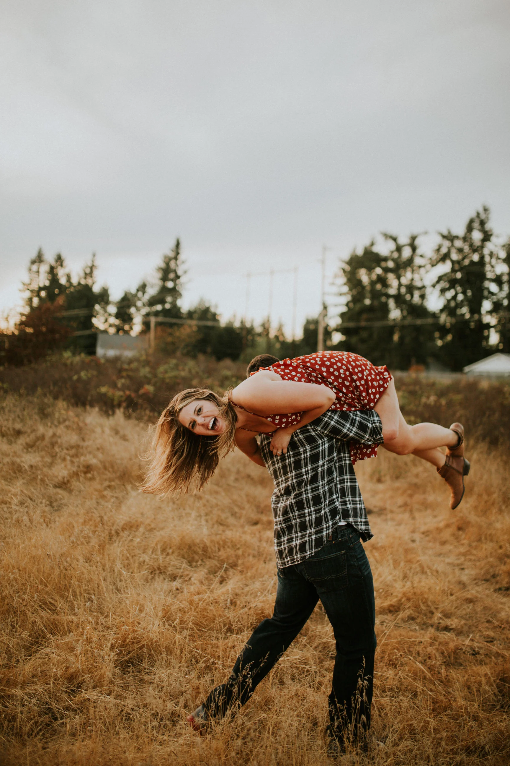 Puyallup fair engagement session, Pnw elopement photographer, - pnw wedding photographer - pnw intimate wedding - Seattle elopement photographer - Seattle intimate wedding photographer - Seattle Kerry park elopement - Seattle parson’s gardens elopem…