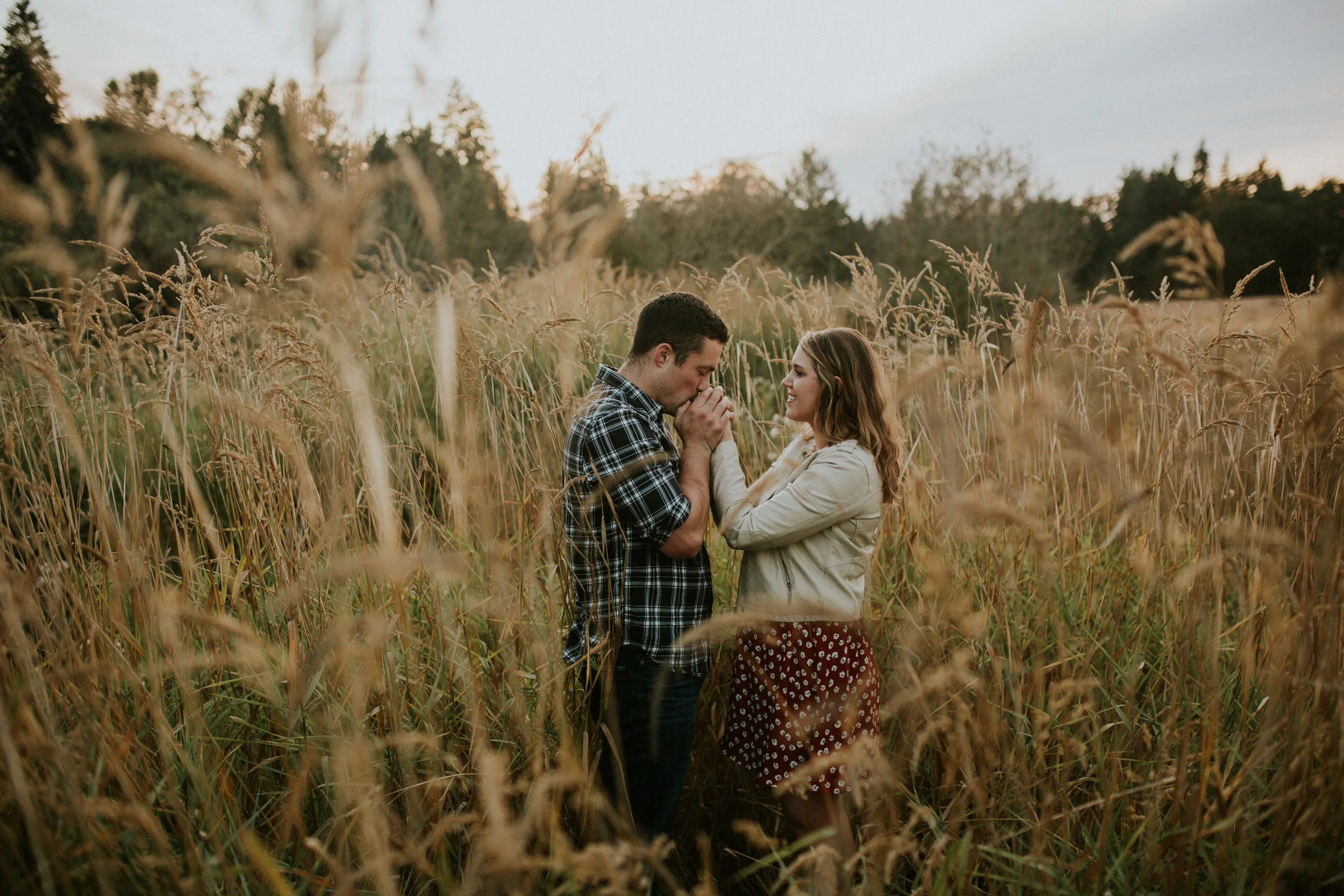 Pnw elopement photographers, pnw wedding photographers, pnw intimate weddings, Seattle elopement photographers, oregon intimate wedding photographers, Eugene Oregon elopement, Seattle parson’s gardens elopements, painted hills elopements, olympic na…