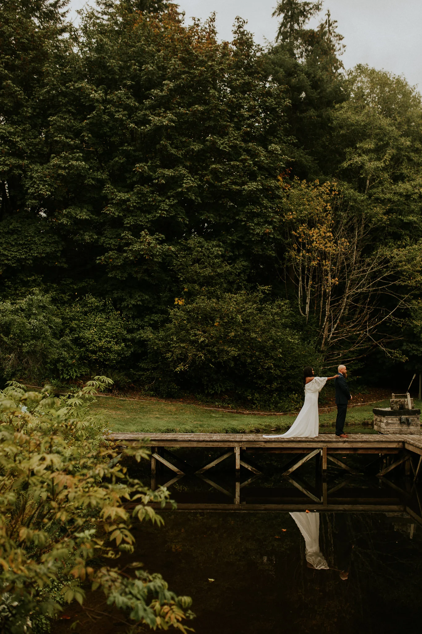 Lakeside-elopement-teasers-7.jpg