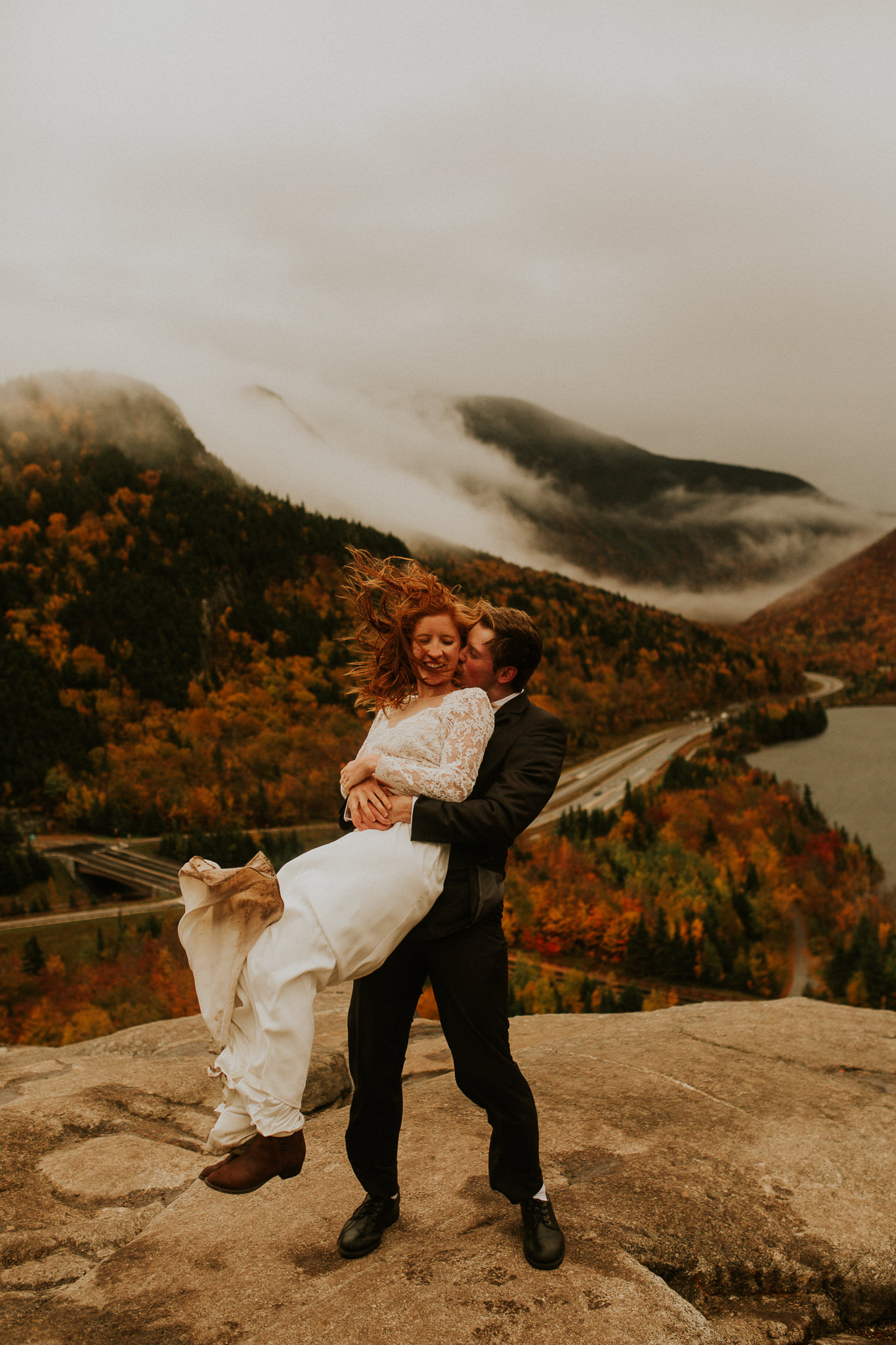 Artists-bluff-elopement-new-hampshire-breeanna-lasher-7.jpg