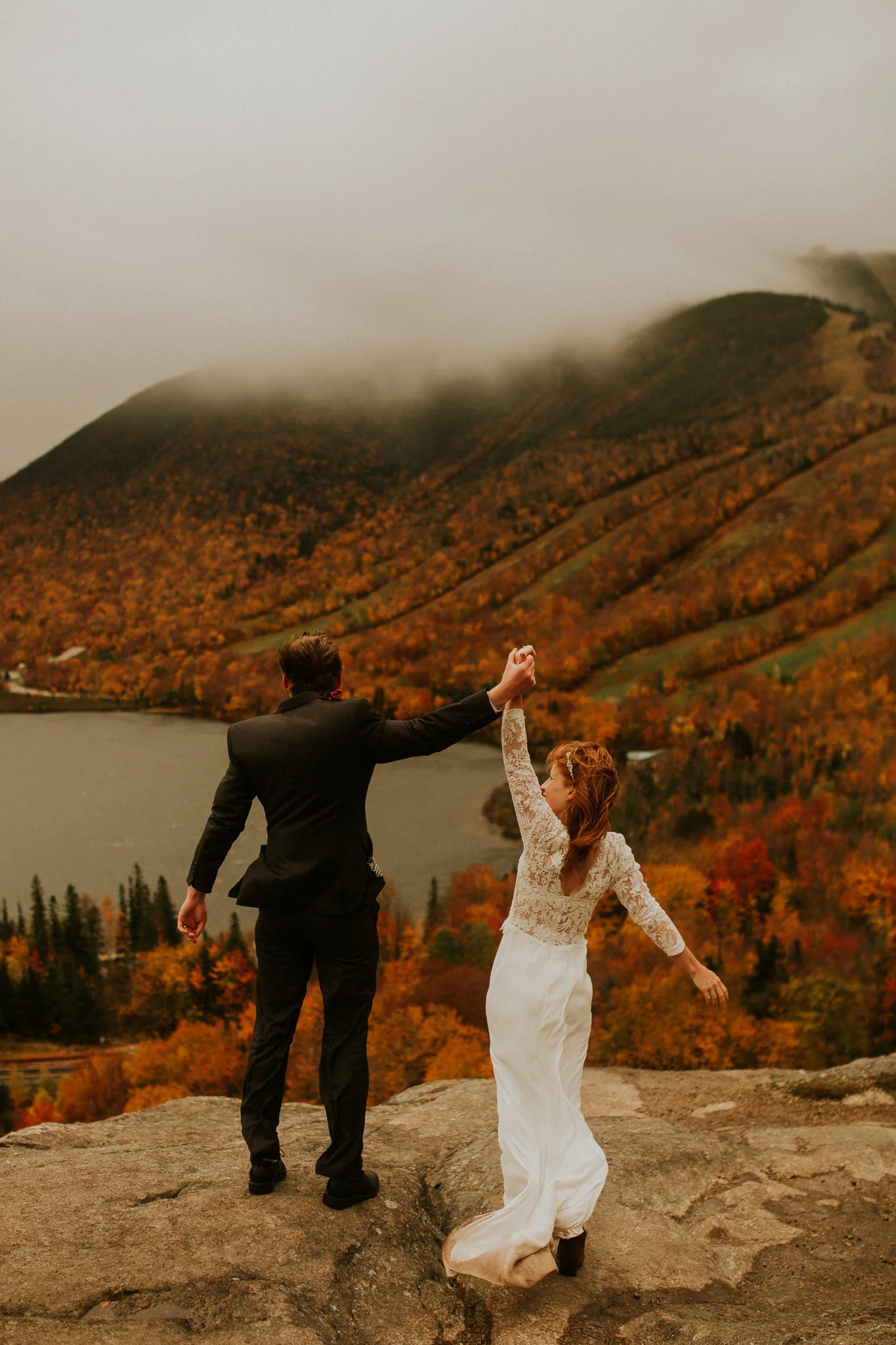 Artists-bluff-elopement-new-hampshire-breeanna-lasher-9.jpg