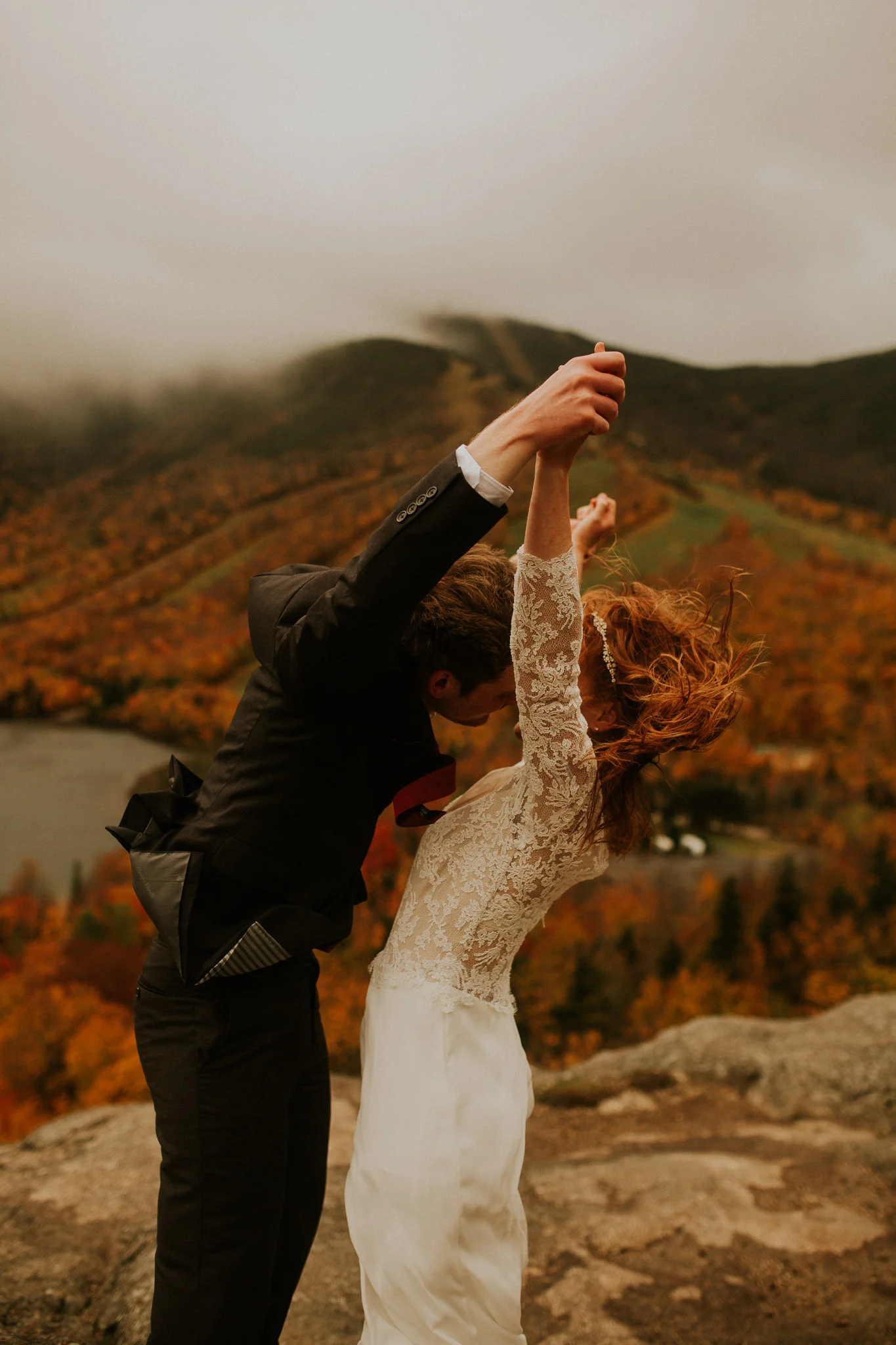 Artists-bluff-elopement-new-hampshire-breeanna-lasher-10.jpg