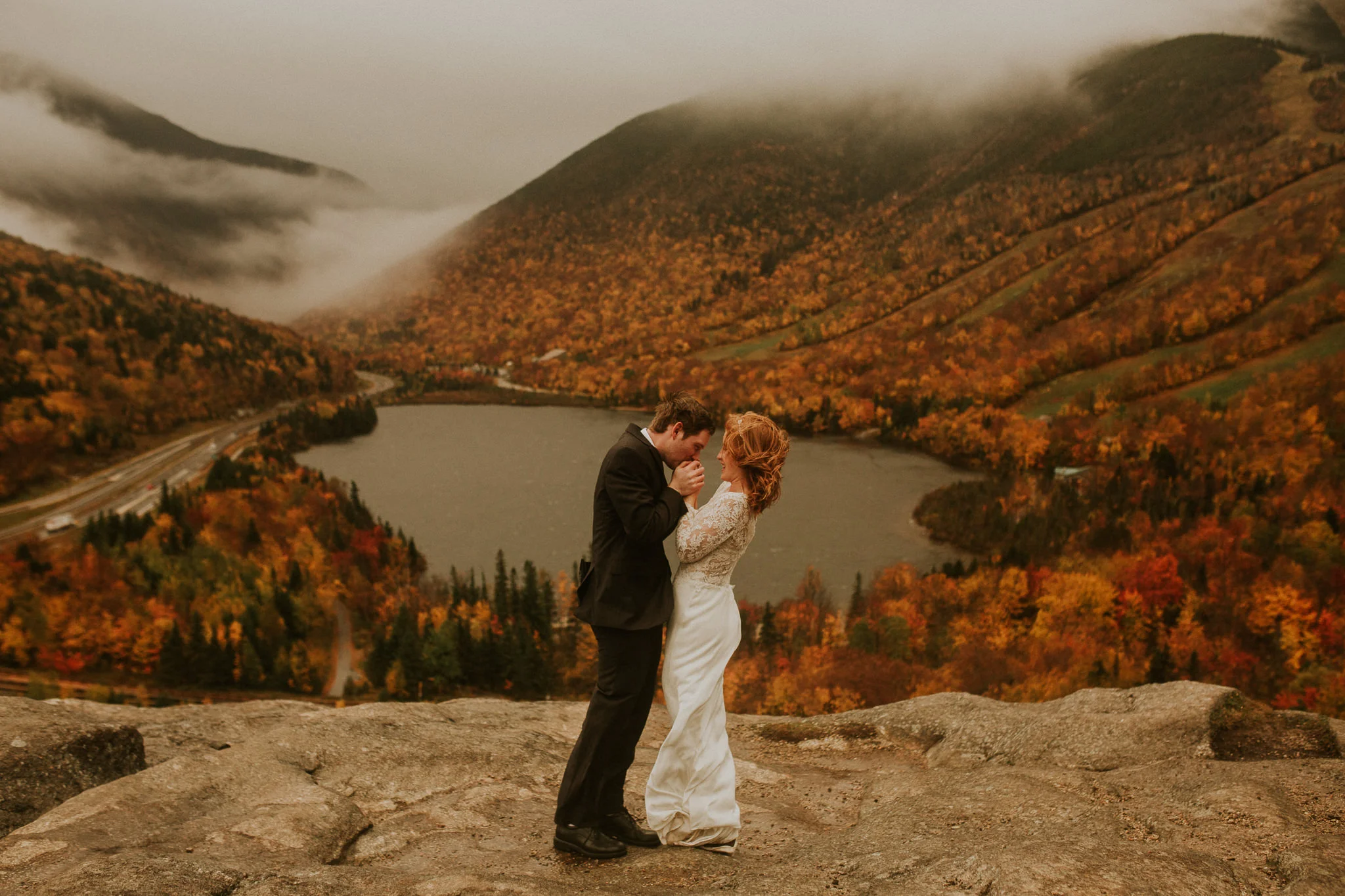 New hampshire elopement in Autumn