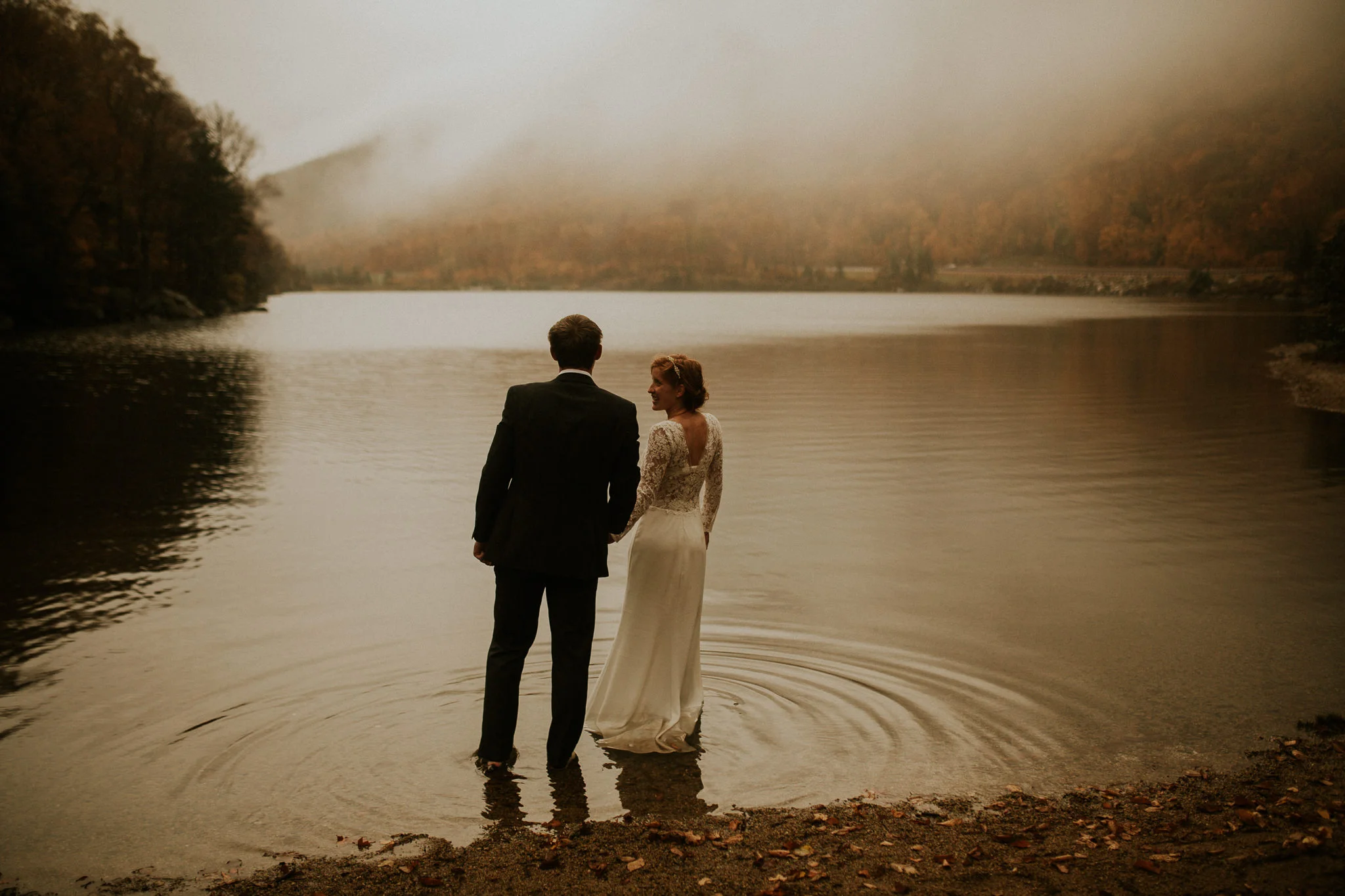 new Hampshire elopement photographer stunned by fall colors