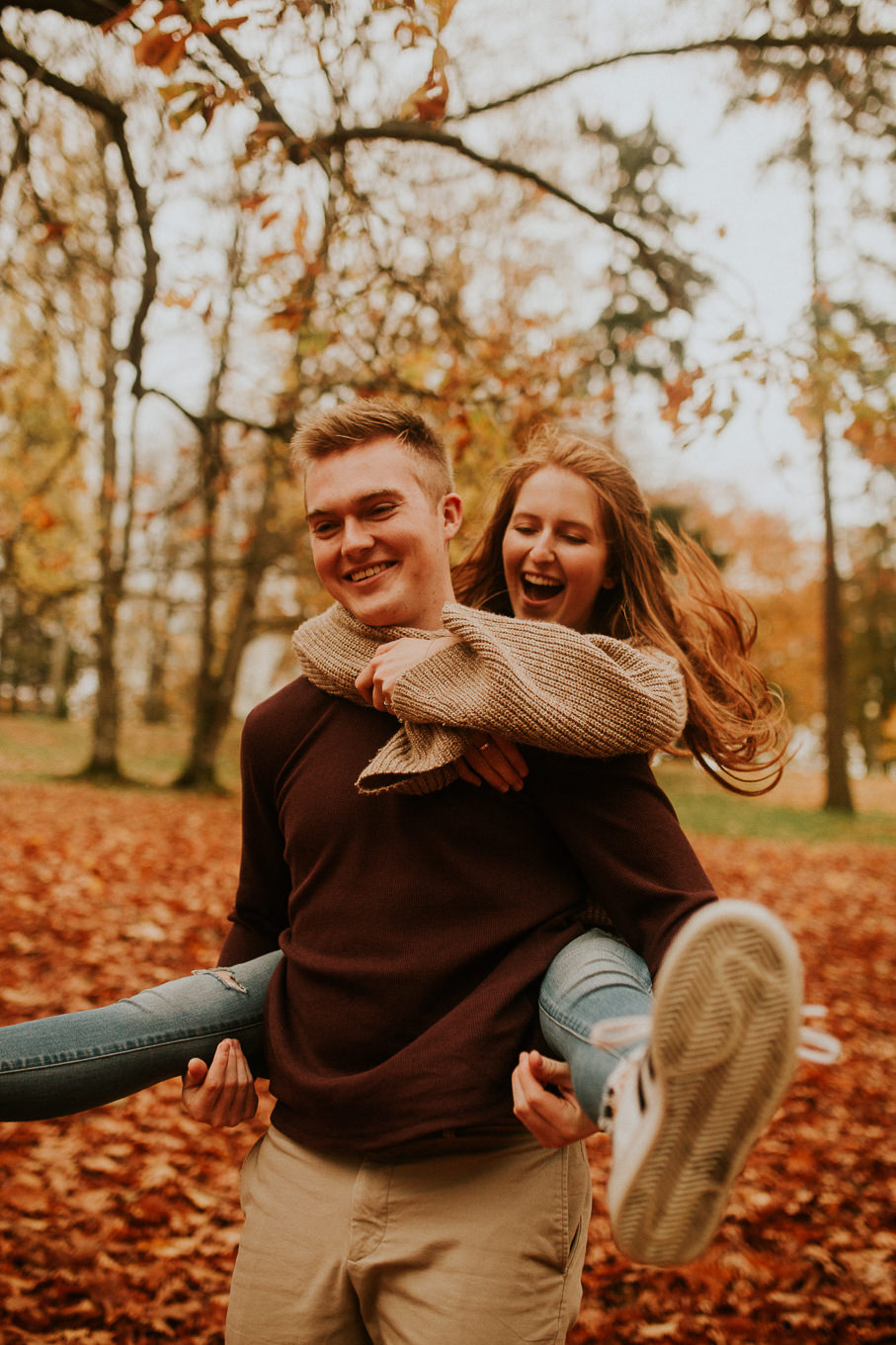 Autumn engagement photos in Tacoma