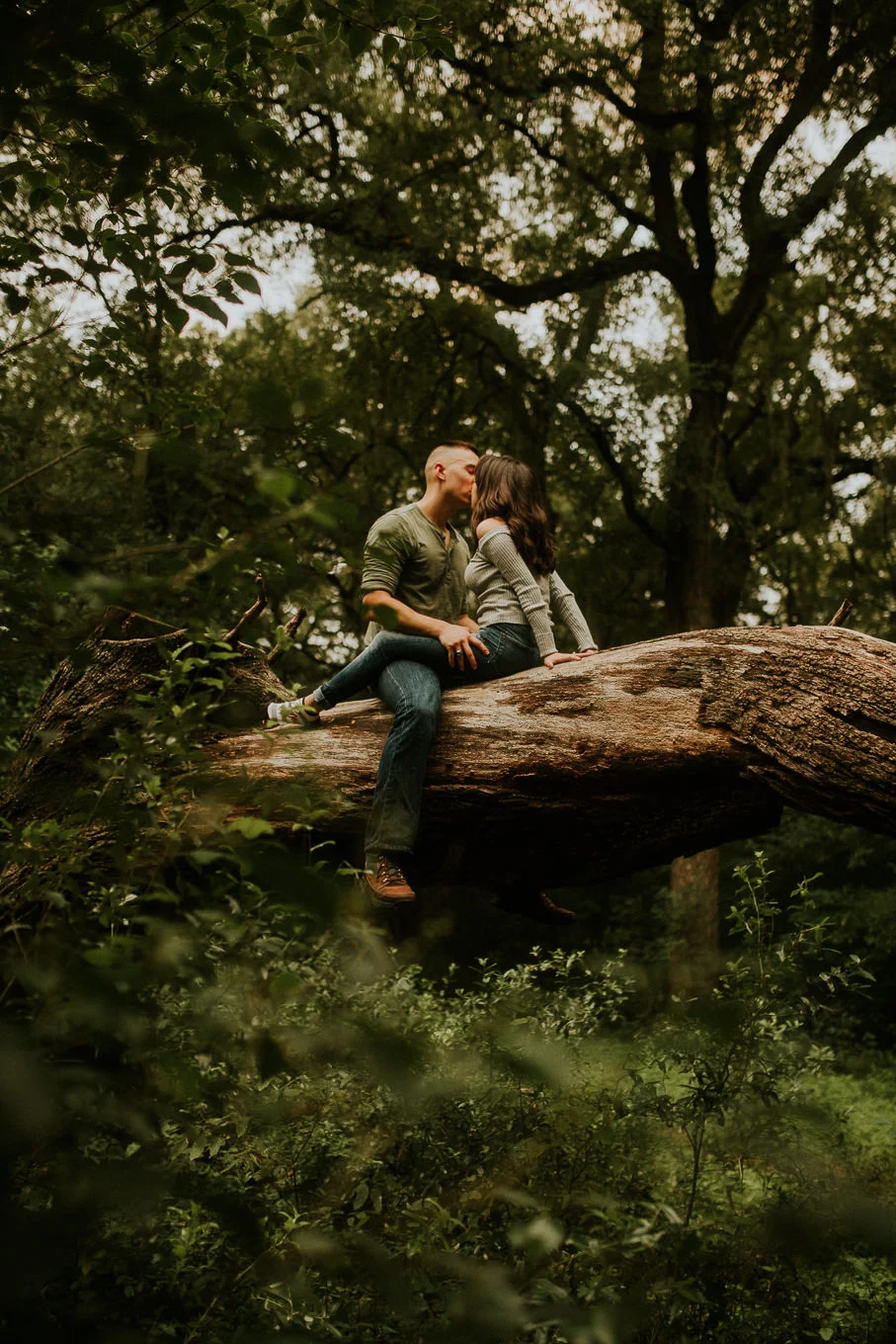 san antonio engagement photography cute couple up in a tree