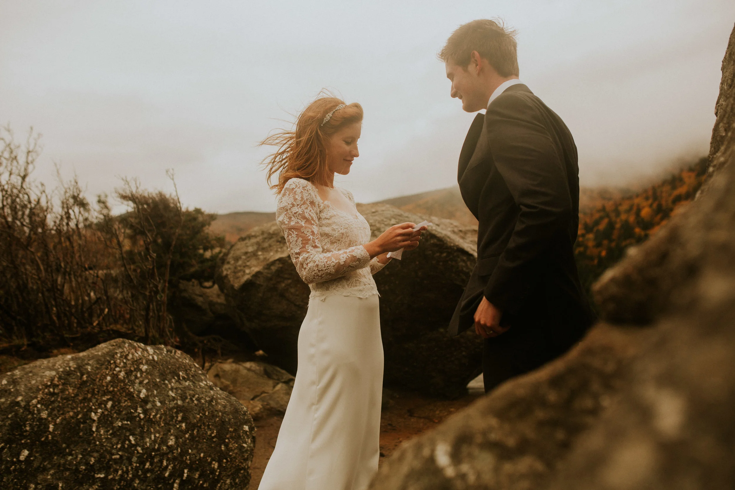 Artists bluff elopement - white mountain elopement - autumn elopement photography - artists bluff hike - artists bluff wedding - white mountain wedding - New Hampshire wedding photographer - artists bluff wedding photographer - New Hampshire hiking …