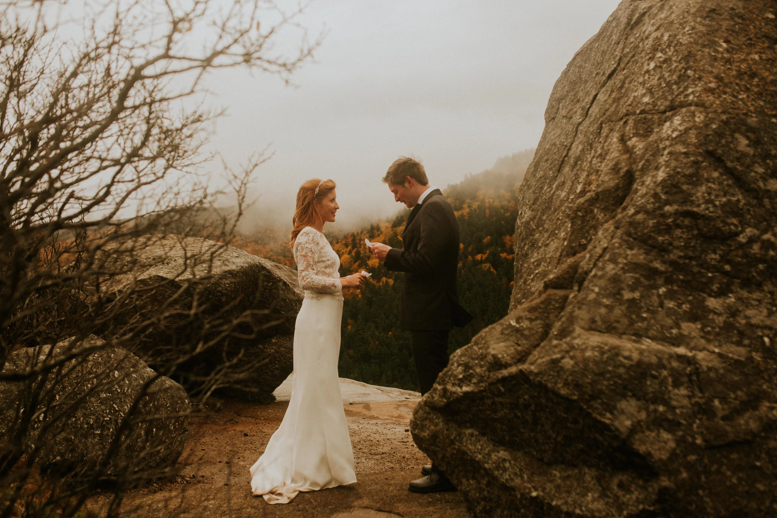 Artists bluff elopement - white mountain elopement - autumn elopement photography - artists bluff hike - artists bluff wedding - white mountain wedding - New Hampshire wedding photographer - artists bluff wedding photographer - New Hampshire hiking …