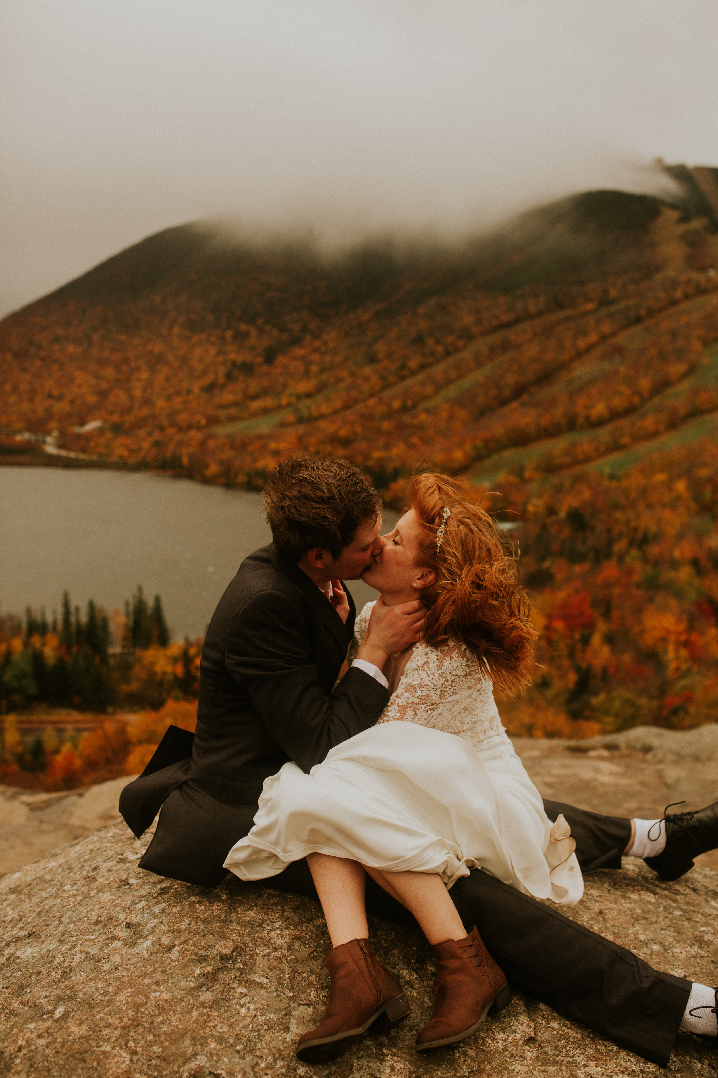 Artists bluff elopement - white mountain elopement - autumn elopement photography - artists bluff hike - artists bluff wedding - white mountain wedding - New Hampshire wedding photographer - artists bluff wedding photographer - New Hampshire hiking …
