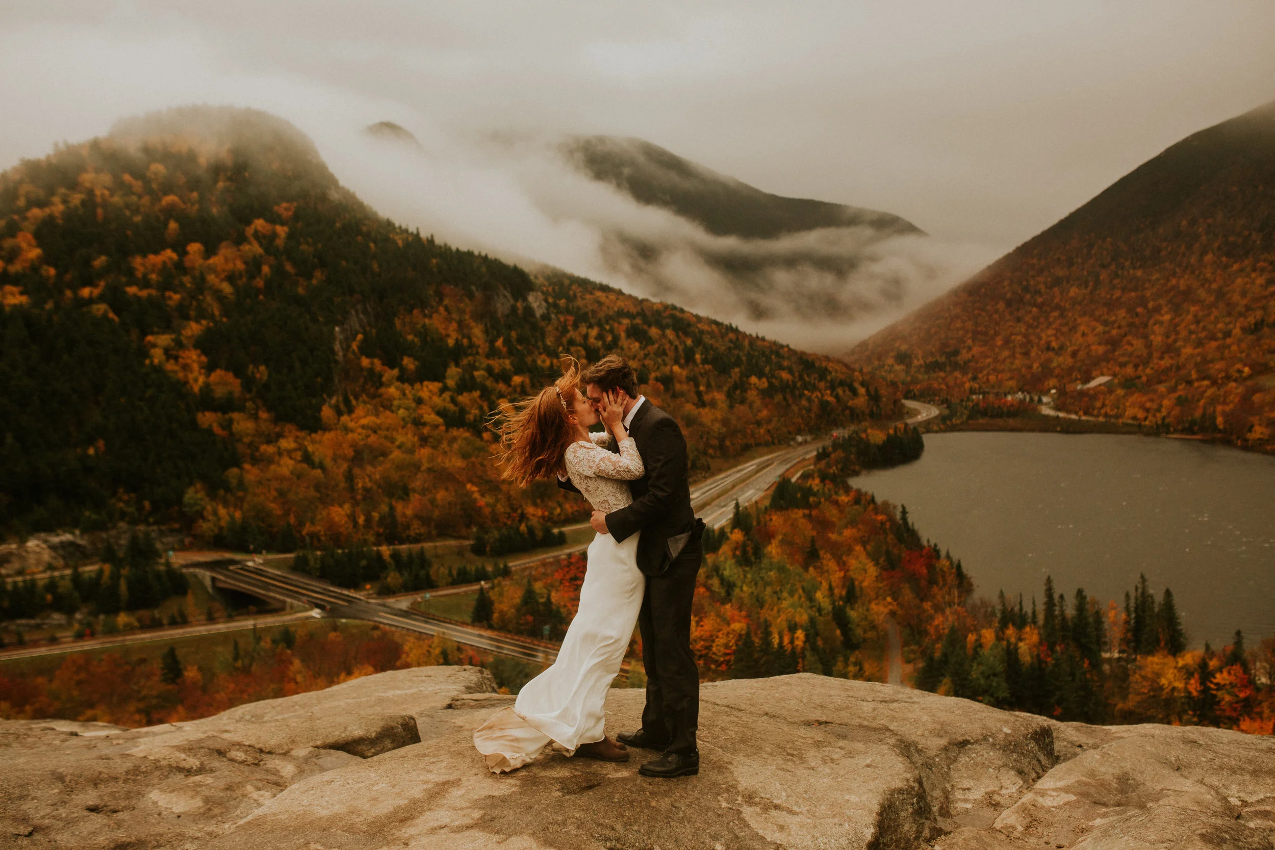 Artists bluff elopement - white mountain elopement - autumn elopement photography - artists bluff hike - artists bluff wedding - white mountain wedding - New Hampshire wedding photographer - artists bluff wedding photographer - New Hampshire hiking …