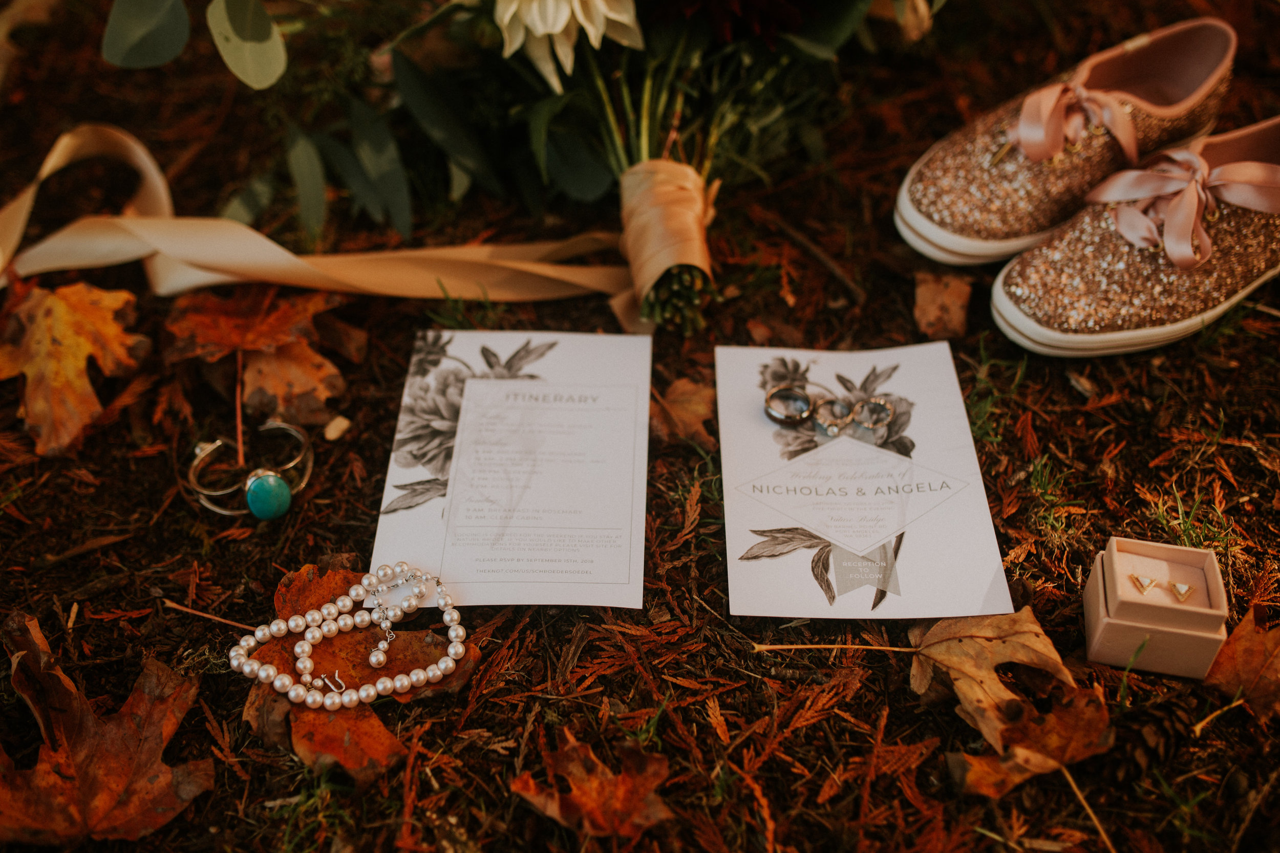 Nature bride wedding photographer - port Angeles wedding photography - best wedding photographers port Angeles - nature bridge elopement - olympic national park wedding - olympic national park elopement - crescent lake elopement - crescent lake wedd…