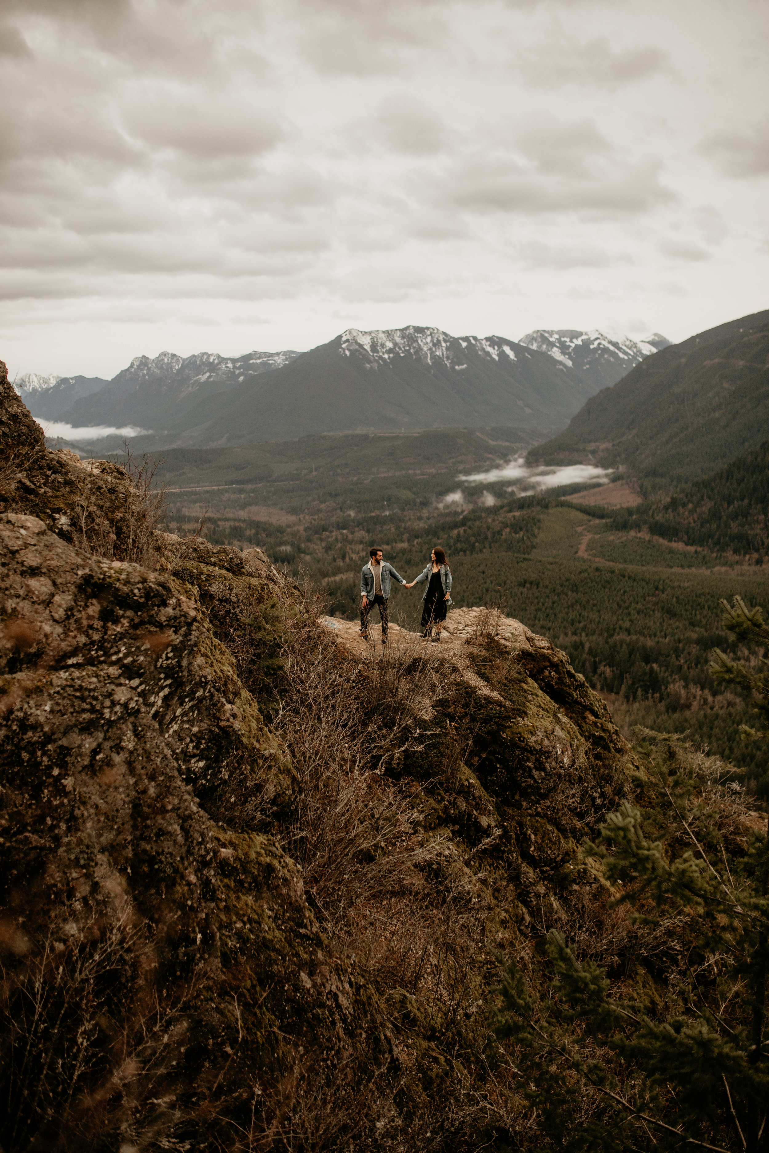 Rattlesnake ridge engagement photography - rattlesnake lake - north bend photos - snoqualmie pass photographer - snoqualmie falls engagement photography - best north bend engagement locations - best snoqualmie pass photoshoot locations - best Seattl…