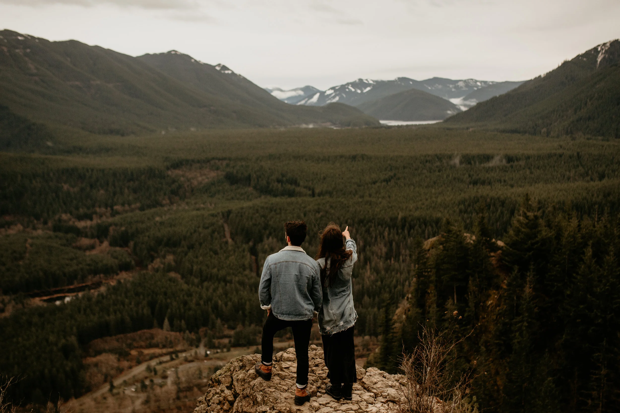 Rattlesnake ridge engagement photography - rattlesnake lake - north bend photos - snoqualmie pass photographer - snoqualmie falls engagement photography - best north bend engagement locations - best snoqualmie pass photoshoot locations - best Seattl…