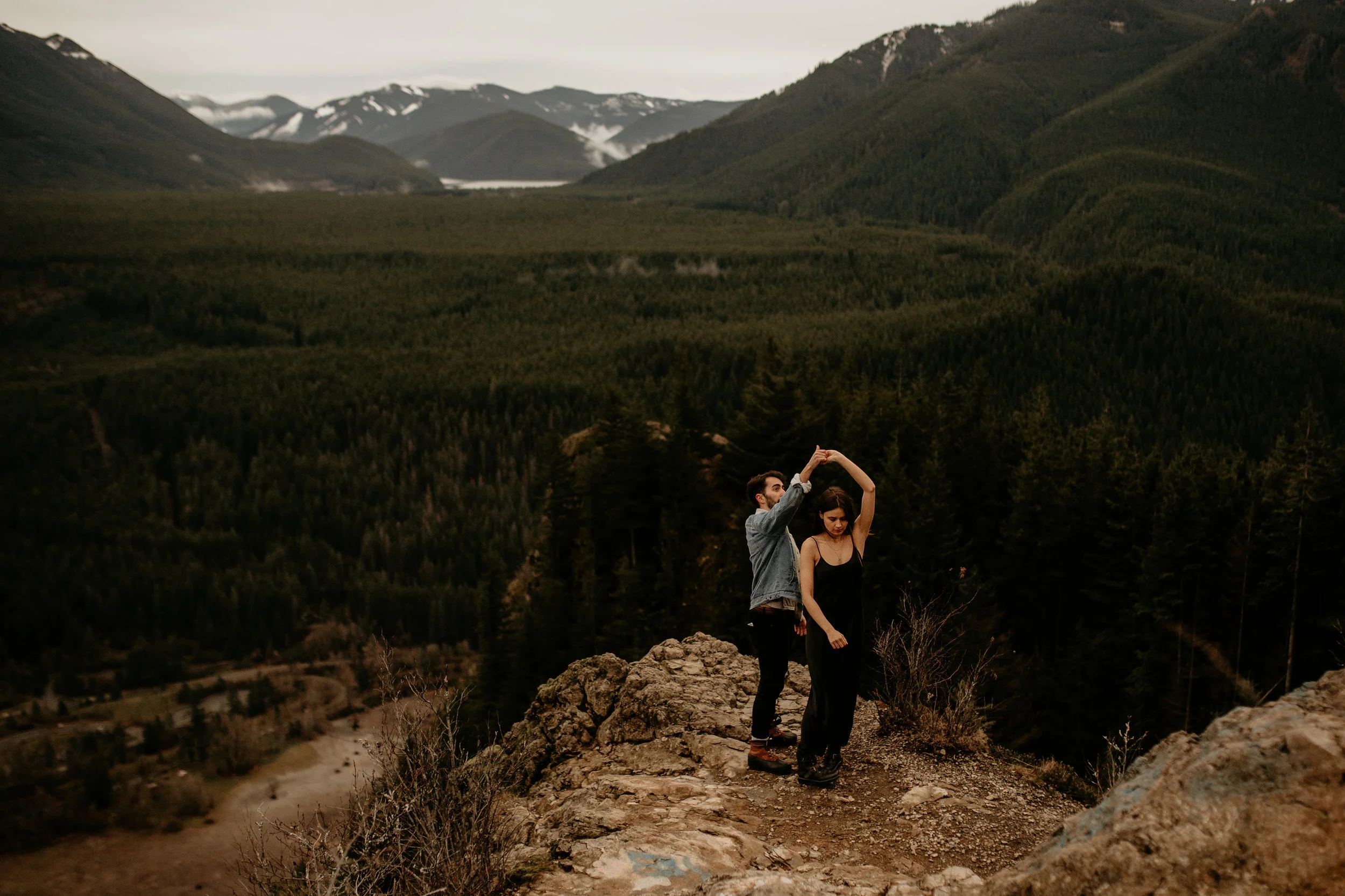 Rattlesnake ridge engagement photography - rattlesnake lake - north bend photos - snoqualmie pass photographer - snoqualmie falls engagement photography - best north bend engagement locations - best snoqualmie pass photoshoot locations - best Seattl…