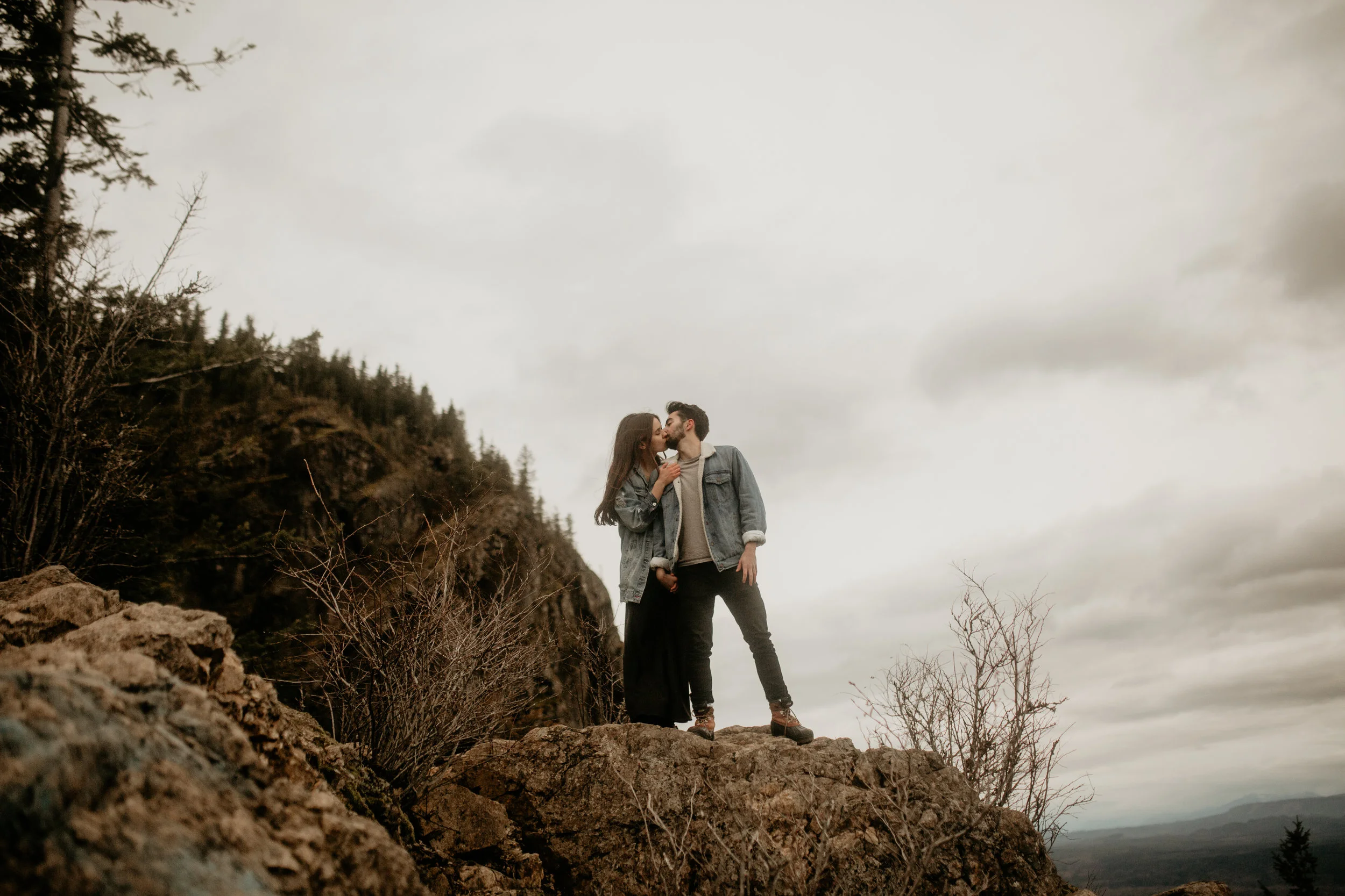 Rattlesnake ridge engagement photography - rattlesnake lake - north bend photos - snoqualmie pass photographer - snoqualmie falls engagement photography - best north bend engagement locations - best snoqualmie pass photoshoot locations - best Seattl…