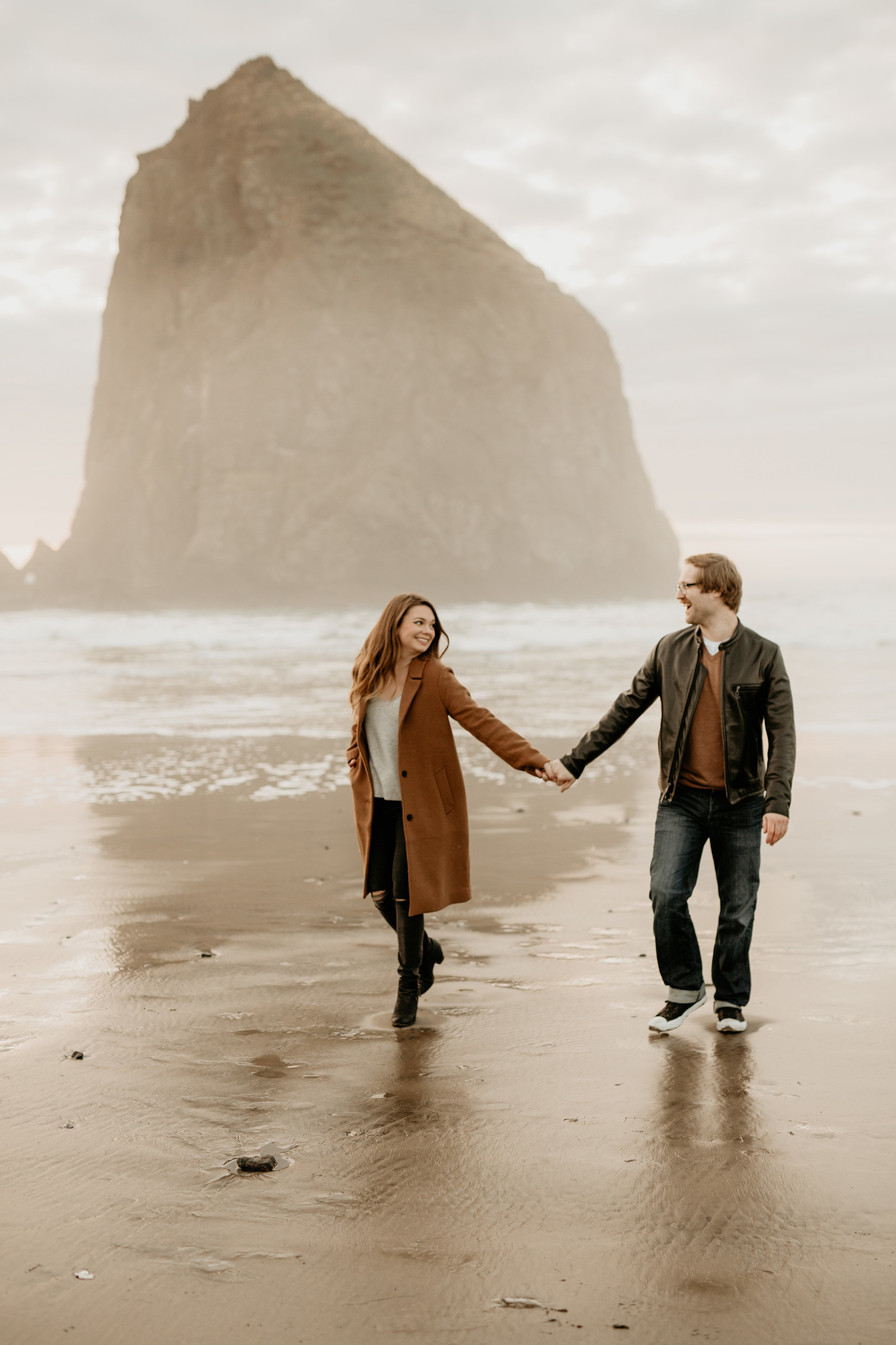 Cannon Beach photography - Cannon Beach sunset - cannon beach photos photos - cannon beach photographer - cannon beach Wedding photography - Oregon engagement locations - best PNW Elopement locations - best Oregon photographers - Cannon beach engage…