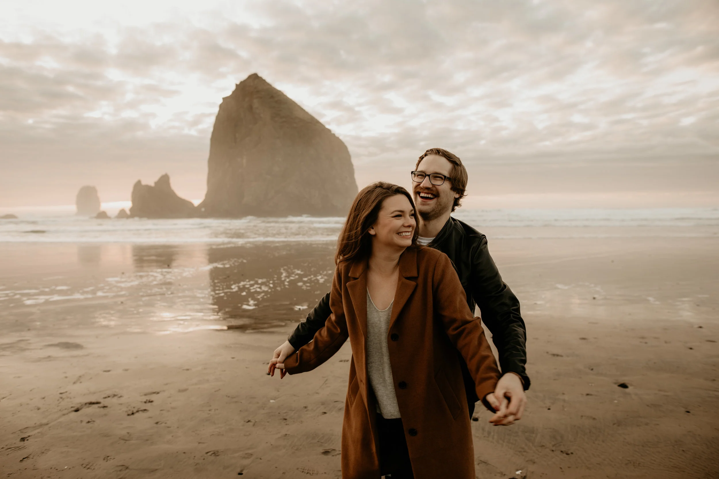 Cannon Beach photography - Cannon Beach sunset - cannon beach photos photos - cannon beach photographer - cannon beach Wedding photography - Oregon engagement locations - best PNW Elopement locations - best Oregon photographers - Cannon beach engage…