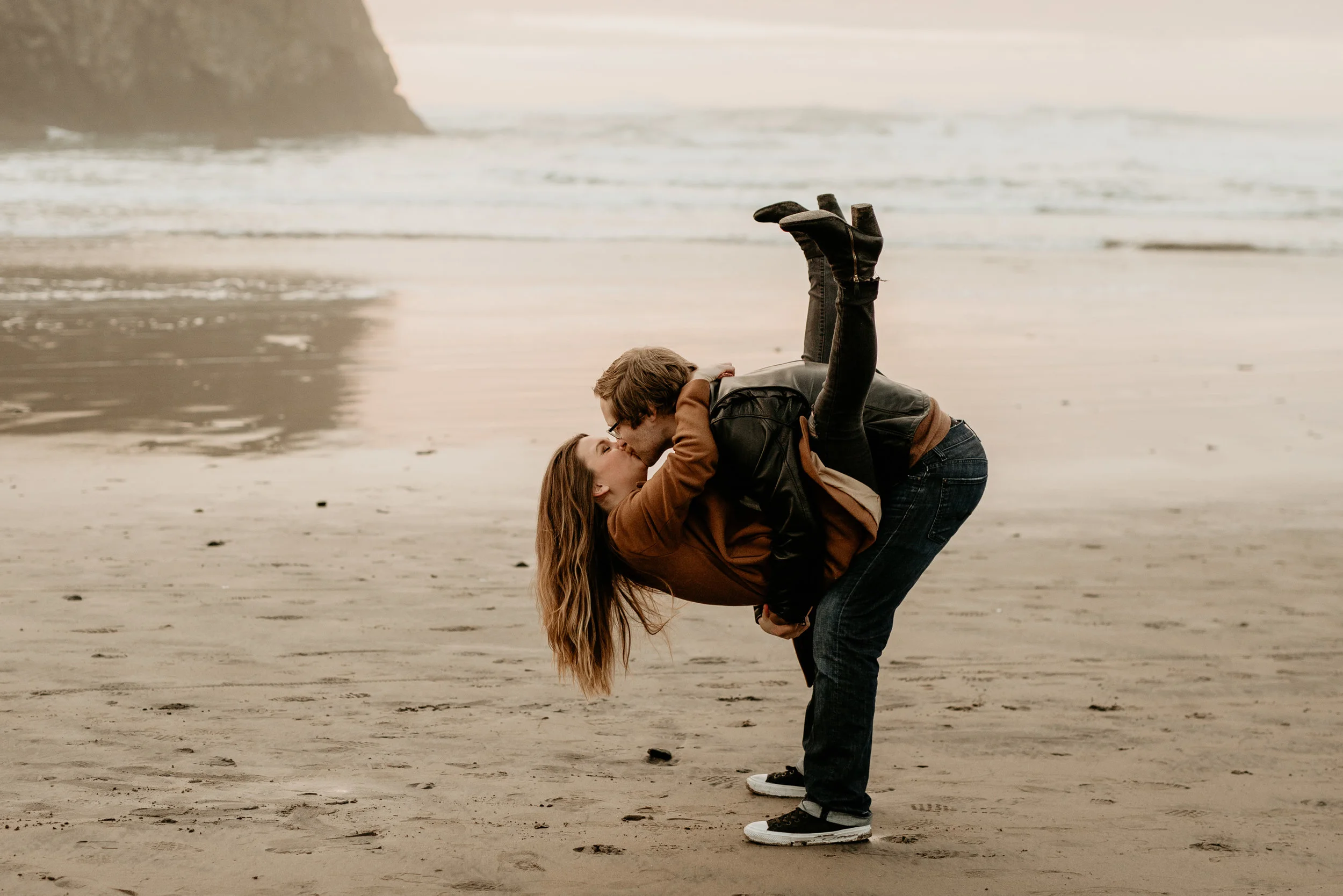 Cannon Beach photography - Cannon Beach sunset - cannon beach photos photos - cannon beach photographer - cannon beach Wedding photography - Oregon engagement locations - best PNW Elopement locations - best Oregon photographers - Cannon beach engage…