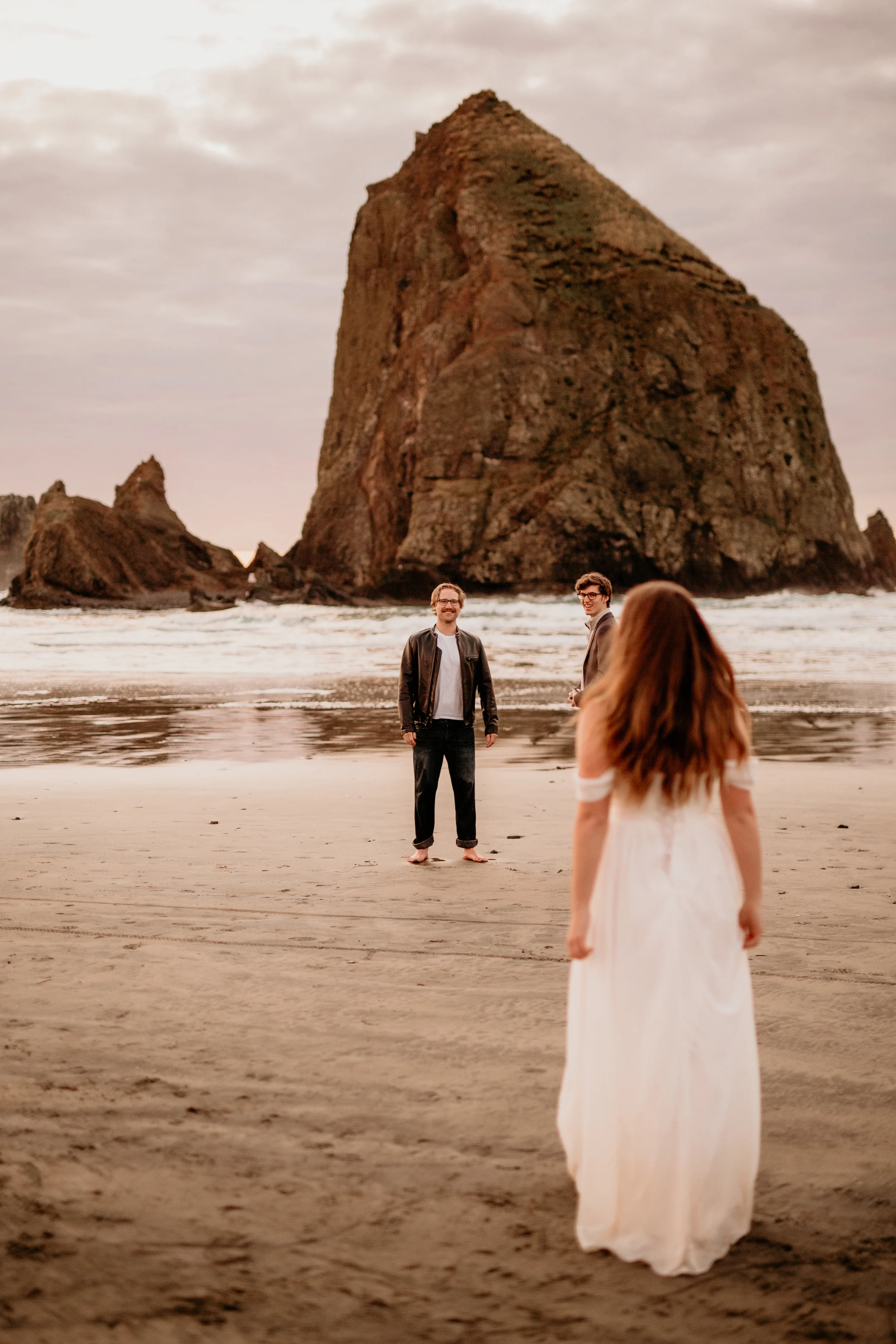 Cannon Beach photography - Cannon Beach sunset - cannon beach photos photos - cannon beach photographer - cannon beach Wedding photography - Oregon elopement locations - best PNW Elopement locations - best Oregon photographers - Cannon beach elopeme…