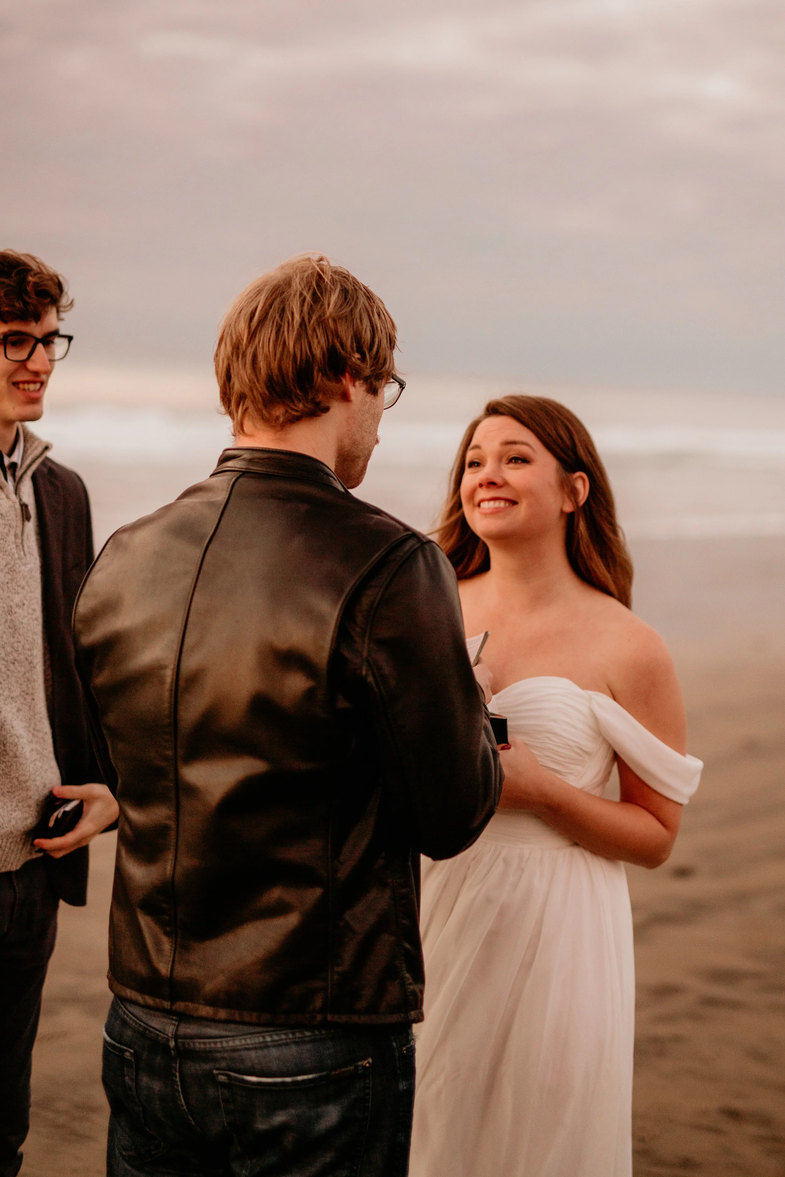 Cannon Beach photography - Cannon Beach sunset - cannon beach photos photos - cannon beach photographer - cannon beach Wedding photography - Oregon elopement locations - best PNW Elopement locations - best Oregon photographers - Cannon beach elopeme…