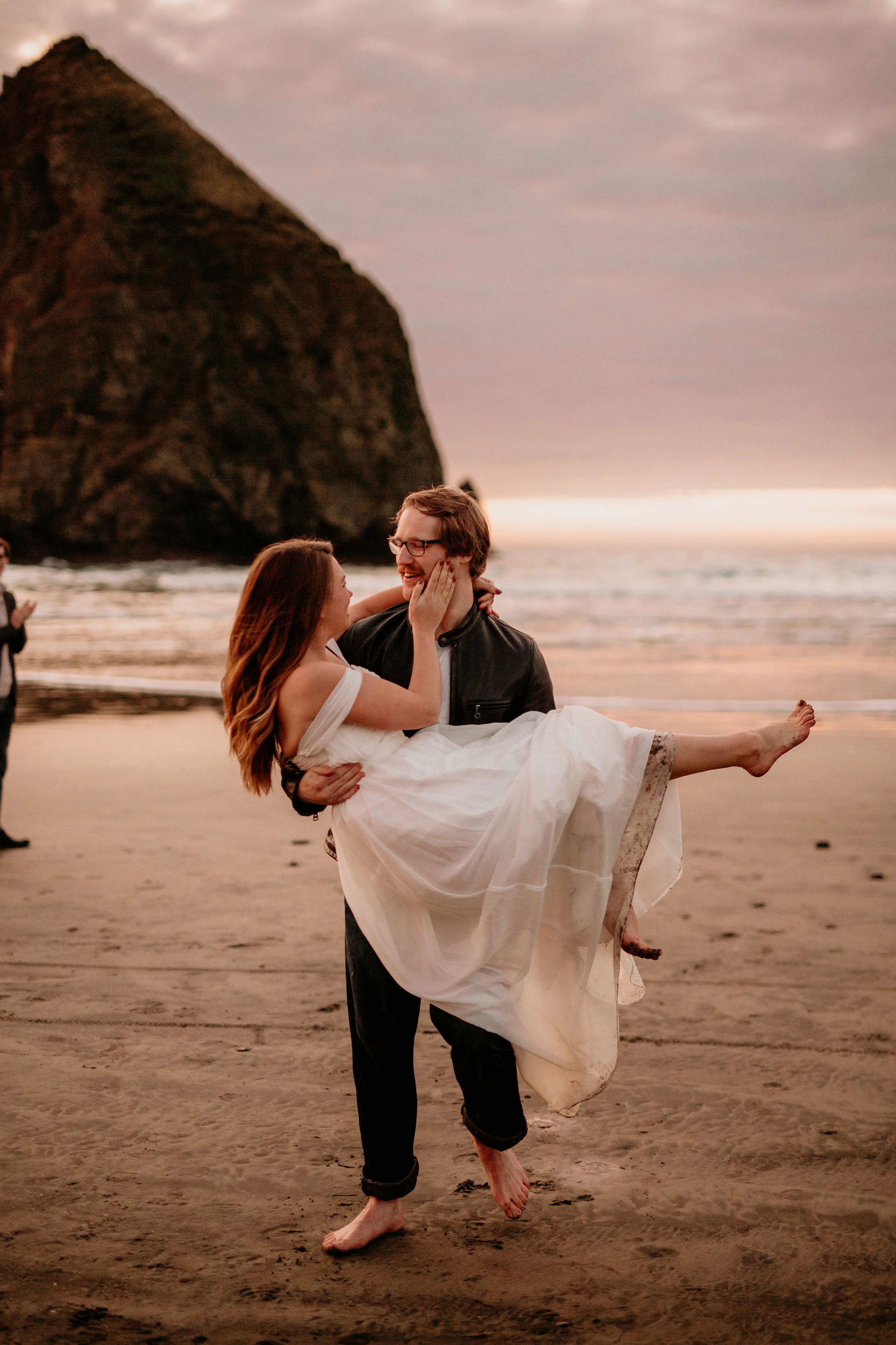 Cannon Beach photography - Cannon Beach sunset - cannon beach photos photos - cannon beach photographer - cannon beach Wedding photography - Oregon elopement locations - best PNW Elopement locations - best Oregon photographers - Cannon beach elopeme…