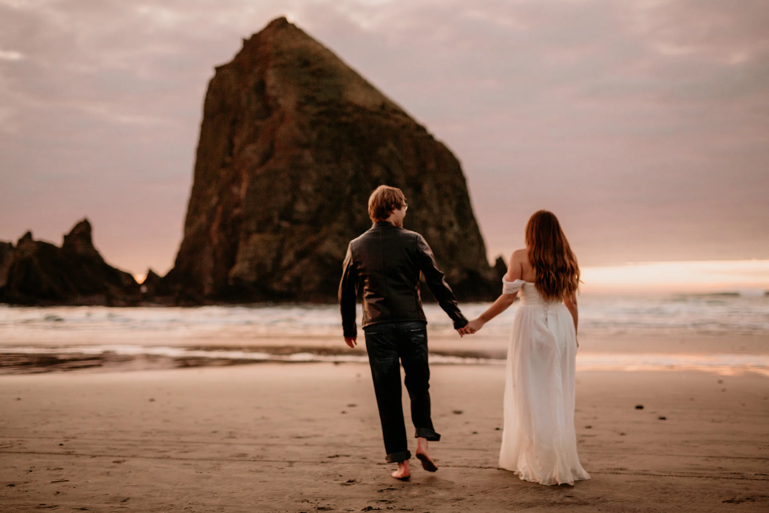 Cannon Beach photography - Cannon Beach sunset - cannon beach photos photos - cannon beach photographer - cannon beach Wedding photography - Oregon elopement locations - best PNW Elopement locations - best Oregon photographers - Cannon beach elopeme…