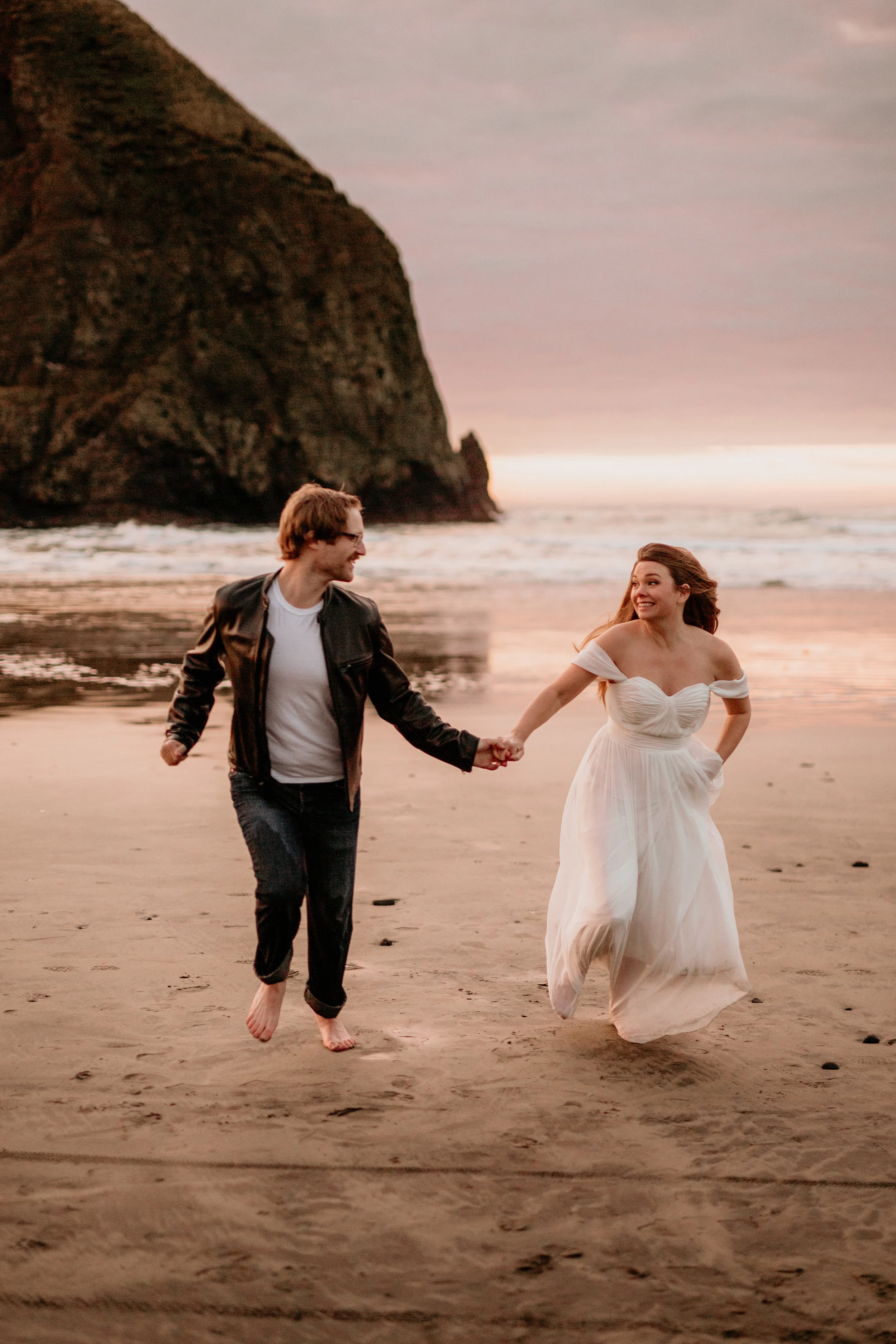 Cannon Beach photography - Cannon Beach sunset - cannon beach photos photos - cannon beach photographer - cannon beach Wedding photography - Oregon elopement locations - best PNW Elopement locations - best Oregon photographers - Cannon beach elopeme…