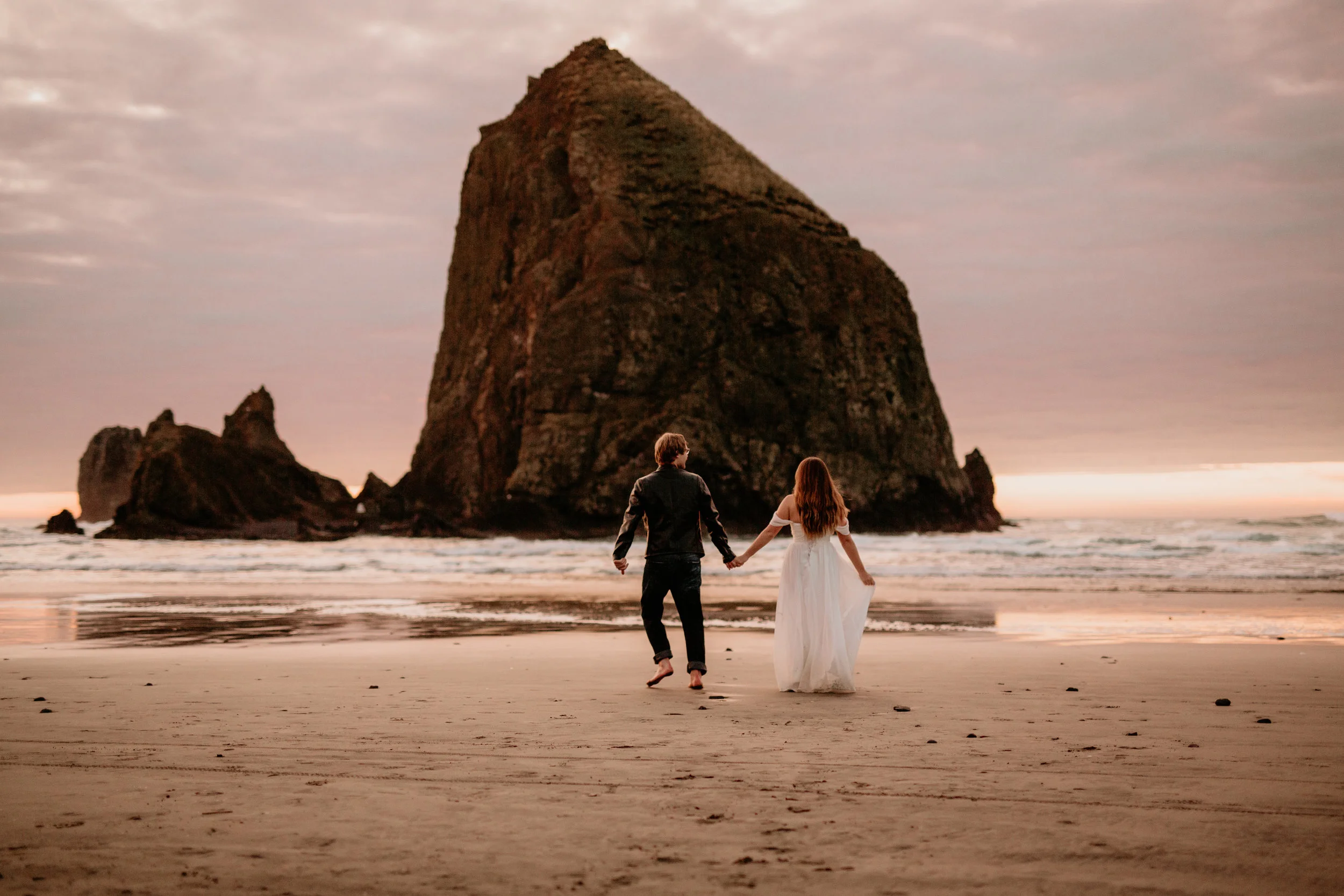 Cannon Beach photography - Cannon Beach sunset - cannon beach photos photos - cannon beach photographer - cannon beach Wedding photography - Oregon elopement locations - best PNW Elopement locations - best Oregon photographers - Cannon beach elopeme…