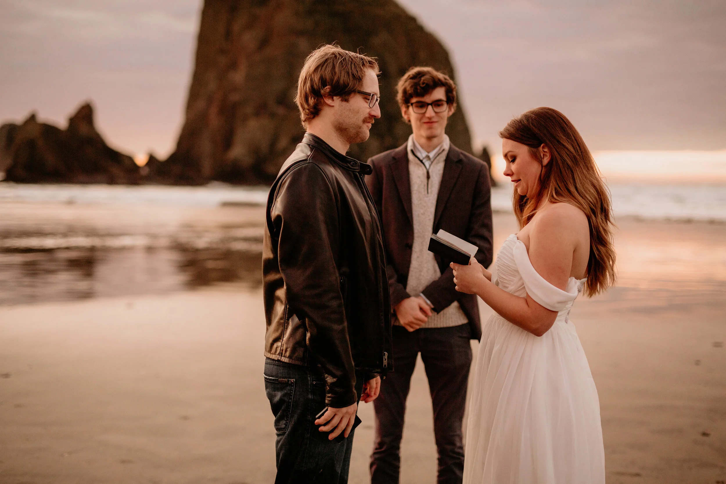 Cannon Beach photography - Cannon Beach sunset - cannon beach photos photos - cannon beach photographer - cannon beach Wedding photography - Oregon elopement locations - best PNW Elopement locations - best Oregon photographers - Cannon beach elopeme…