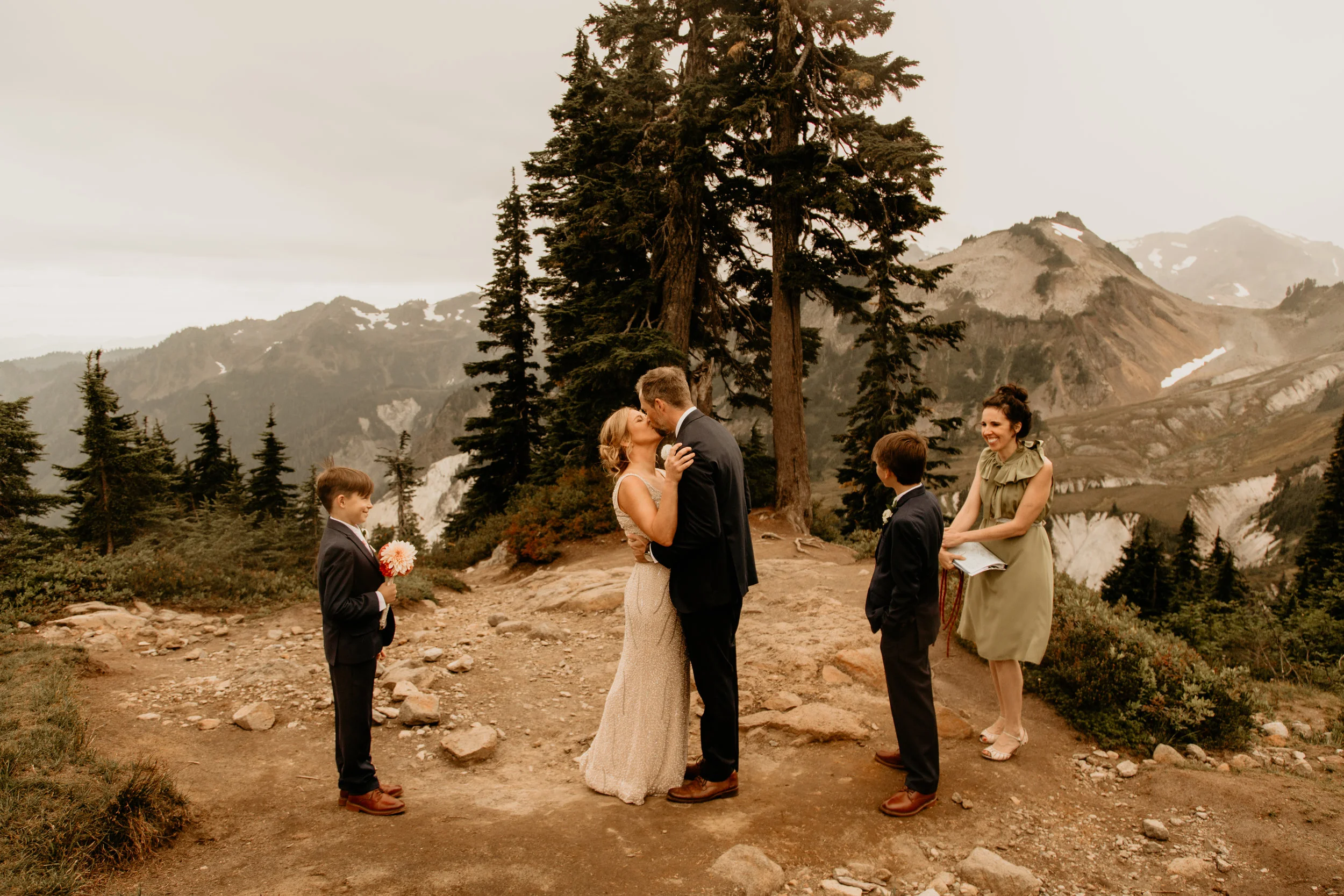 Artists point elopement - cascades elopement - - hiking elopement- how to have a hiking elopement- autumn elopement photography - artists bluff hike - artists bluff wedding - white mountain wedding - New Hampshire wedding photographer - artists bluff wedding photographer - New Hampshire hiking wedding - artists bluff hiking elopement photographer- New Hampshire best wedding photographers - white mountain wedding photographers - why to have a hiking elopement - hike for your elopement - how to have a hiking wedding - how to hike to your wedding