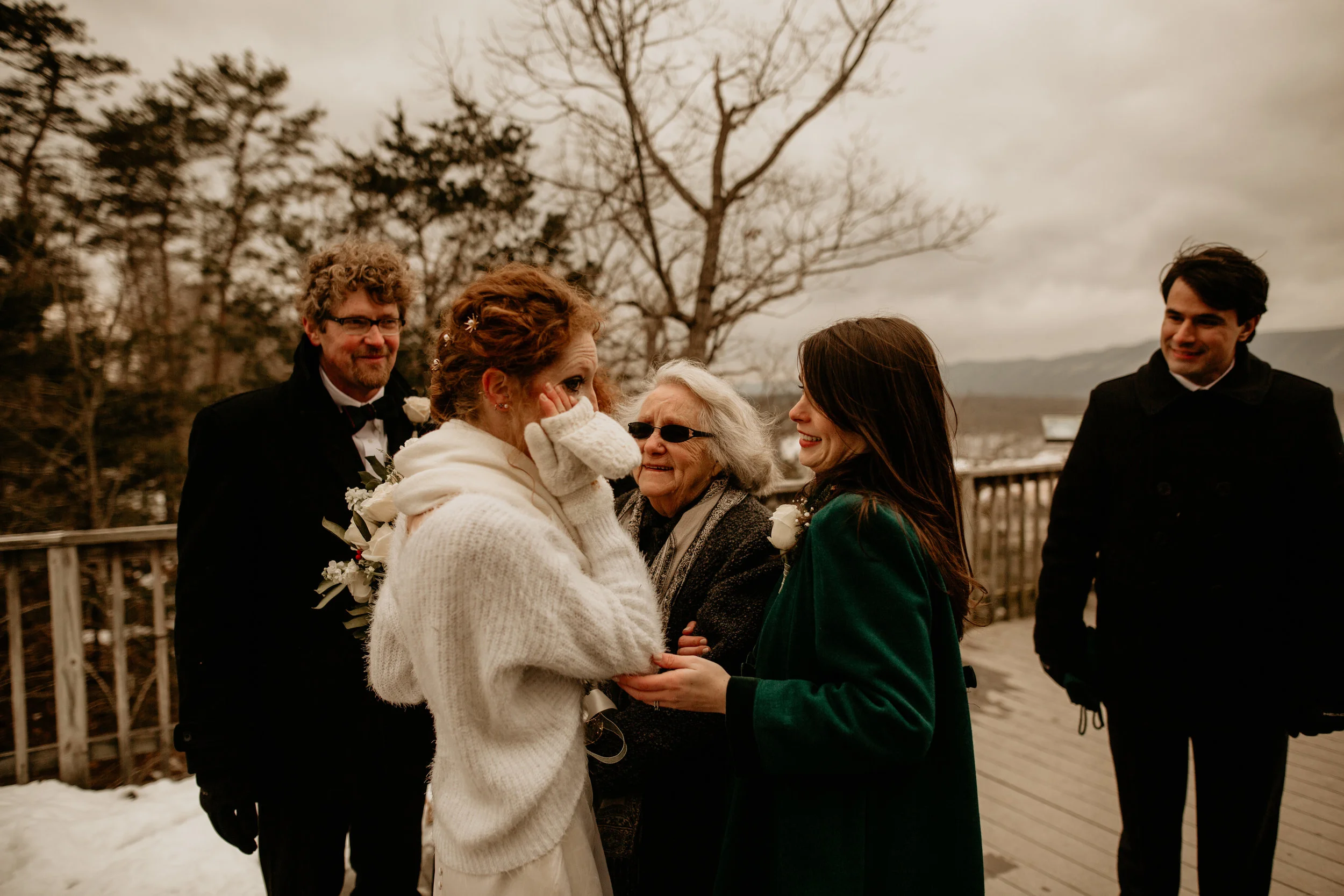Have the best elopement- why choose an elopement- how to have the best elopement- why elope - how to tel your friends and family that you eloped - shenandoah national park photography - shenandoah national park elopement- shenandoah state park photo…