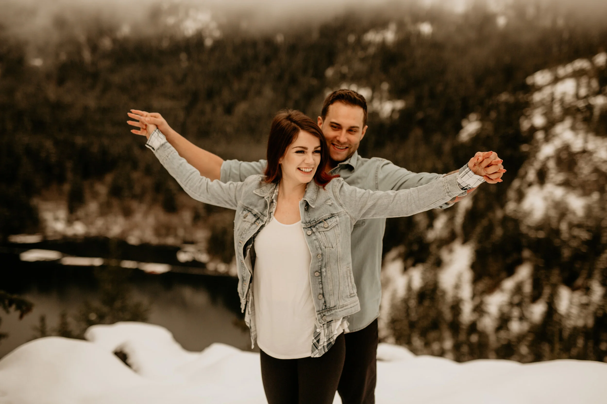 Breeanna-lasher-photography-diablo-lake-engagement - adventurous-free-spirit-boho-bohemian-32.jpg