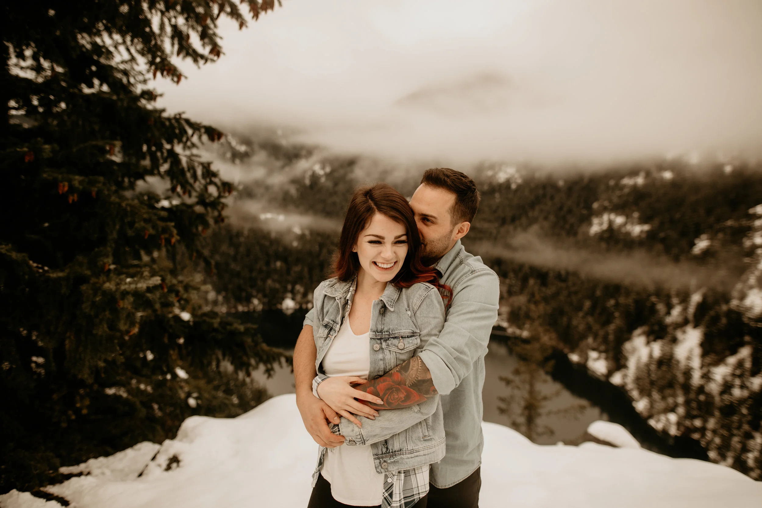 Breeanna-lasher-photography-diablo-lake-engagement - adventurous-free-spirit-boho-bohemian-39.jpg