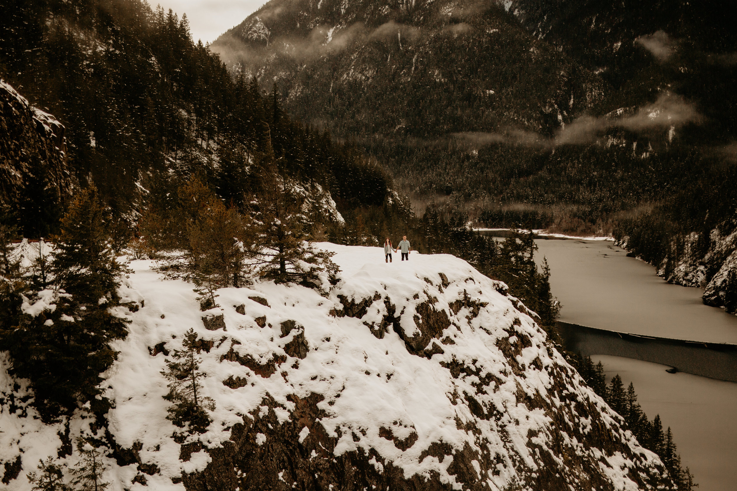 Breeanna-lasher-photography-diablo-lake-engagement - adventurous-free-spirit-boho-bohemian-61.jpg