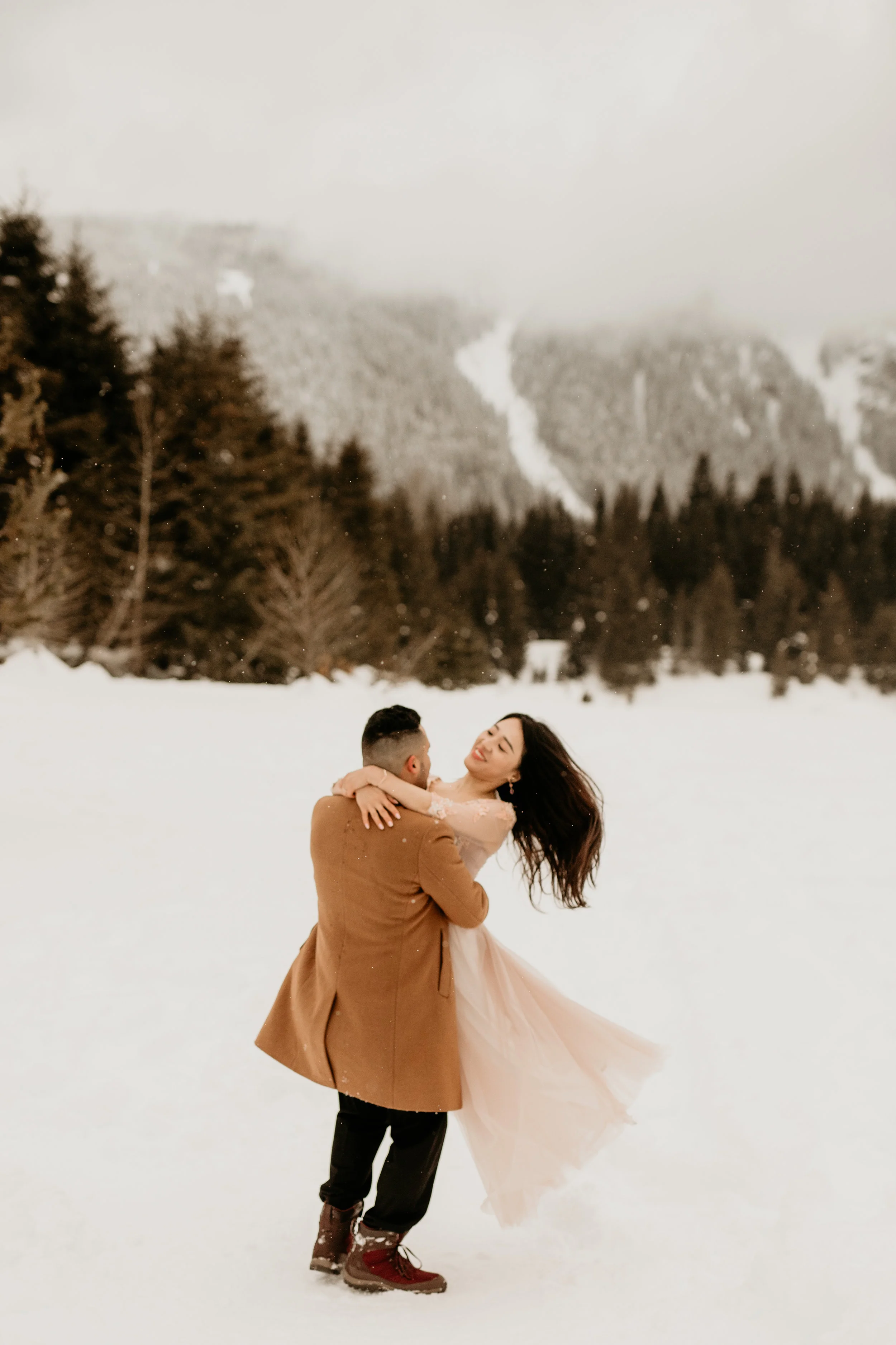 Seattle elopement photographer - pnw elopement photographer - tacoma elopement photographer - Seattle wedding photographer - tacoma wedding photographer - pnw wedding photographer - Gold creek trail- gold creek pond trail - Portland wedding photogra…